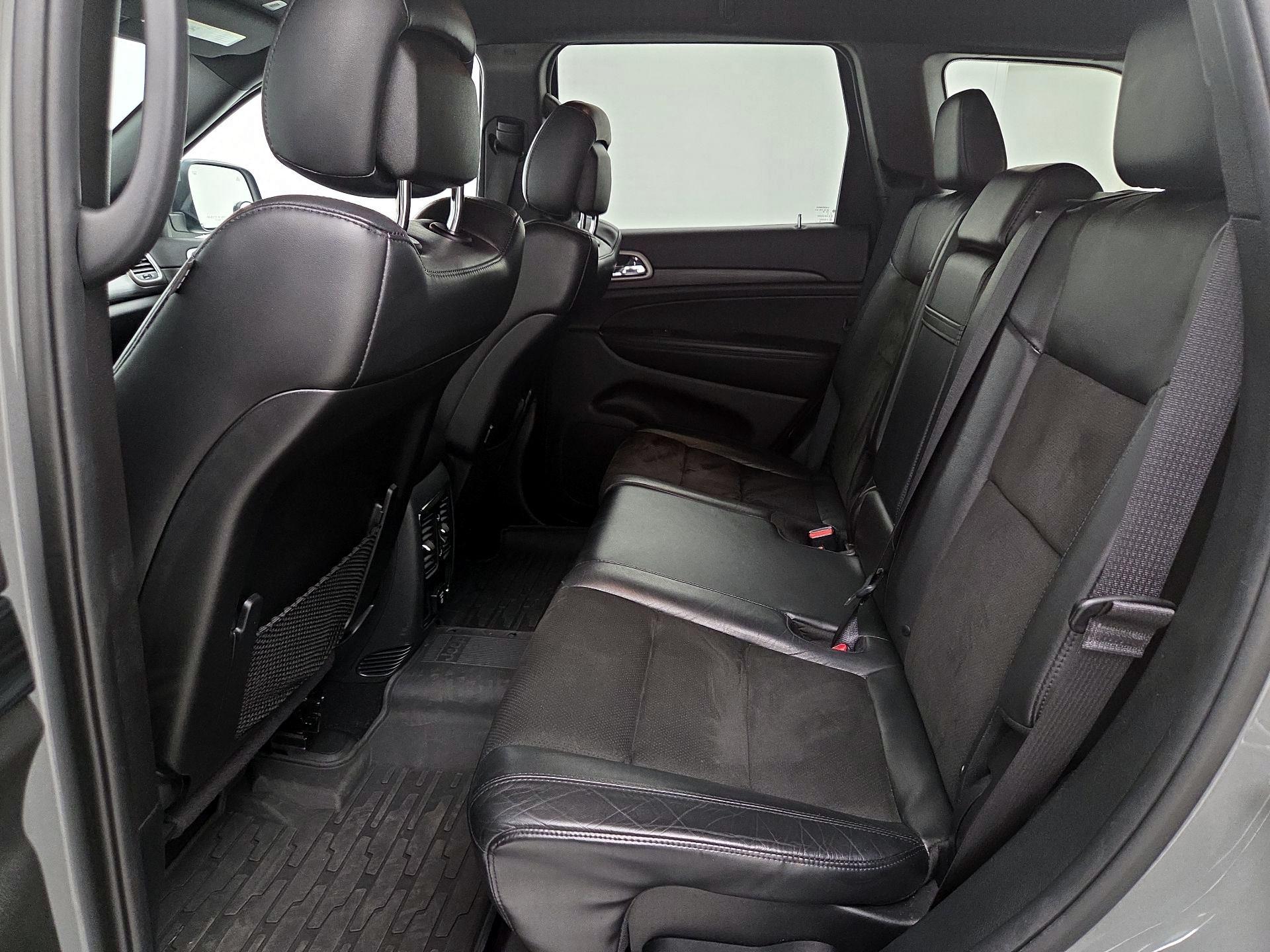 Thumbnail: 2020 Jeep Grand Cherokee - 18