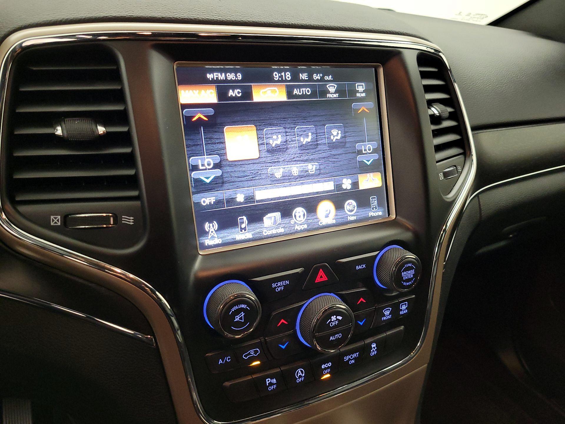 Thumbnail: 2017 Jeep Grand Cherokee - 16