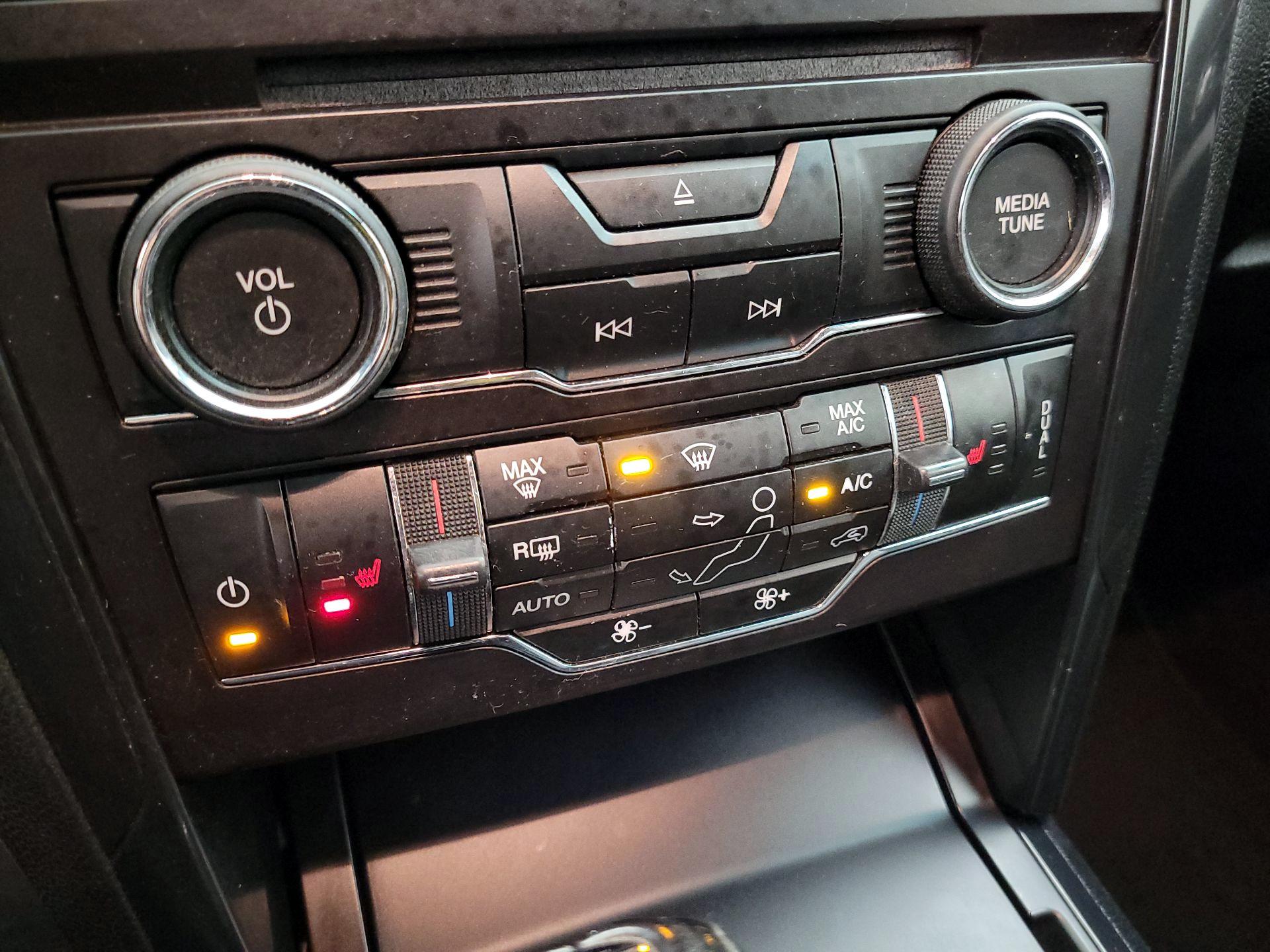 Thumbnail: 2016 Ford Explorer - 16