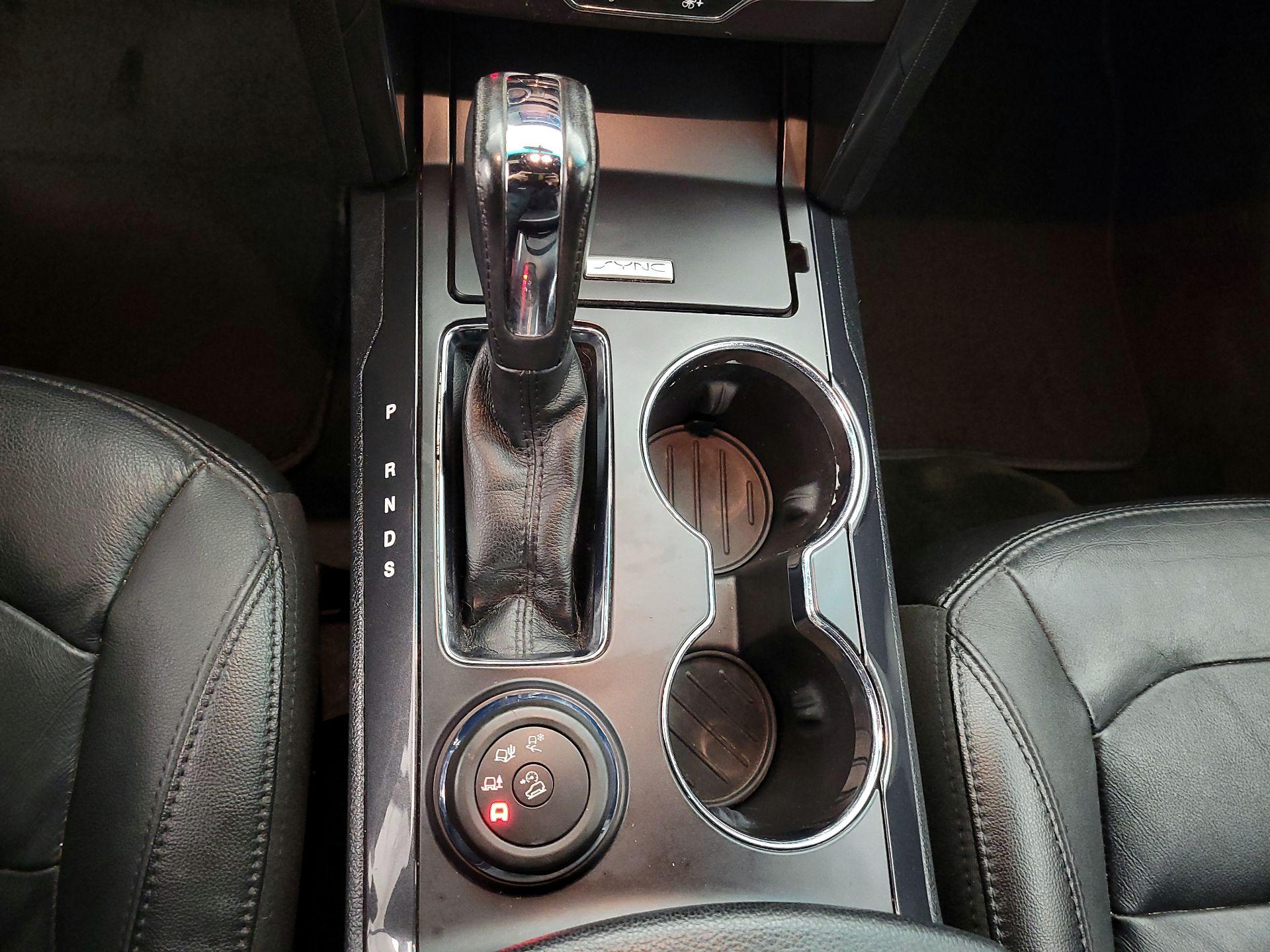 Thumbnail: 2016 Ford Explorer - 17