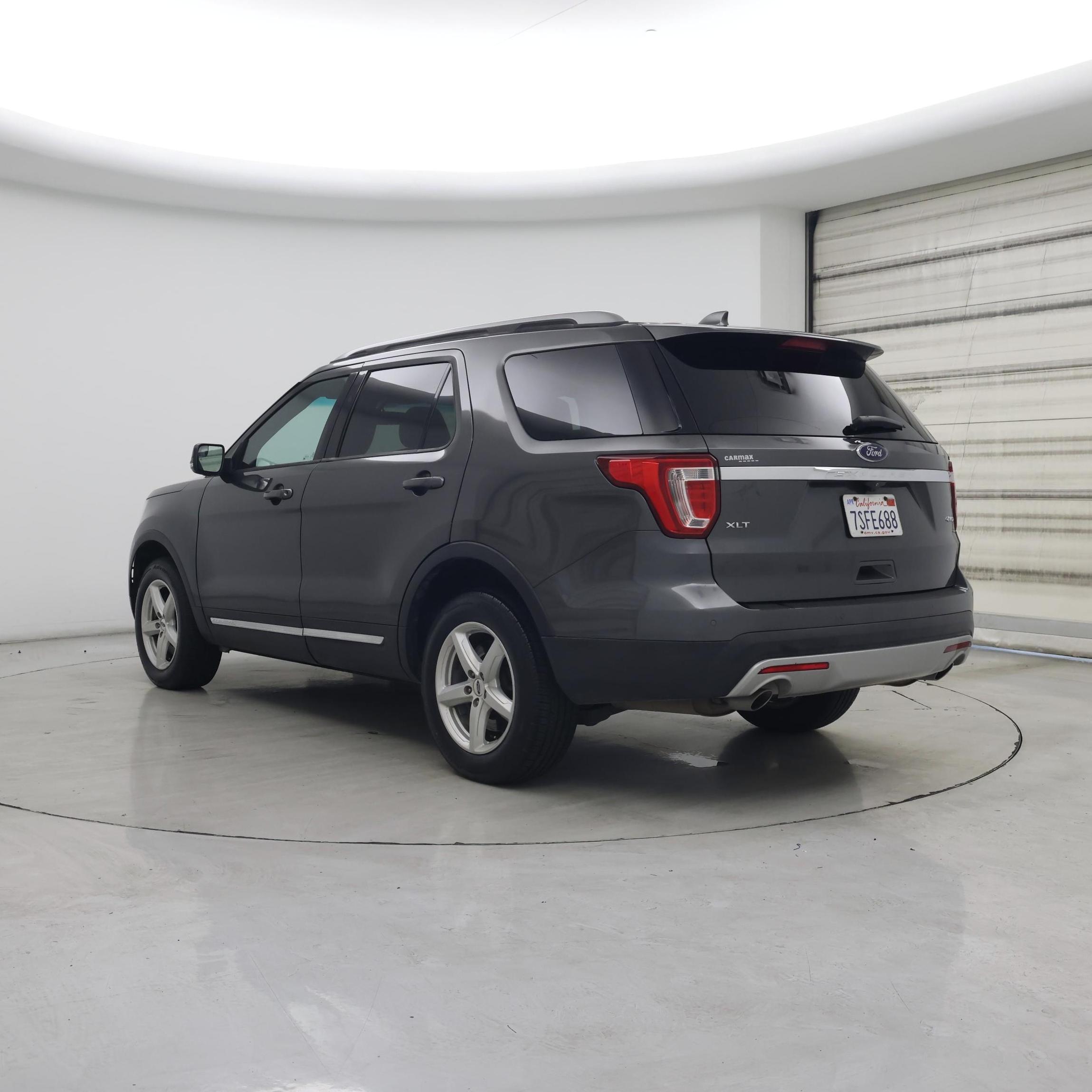 Thumbnail: 2016 Ford Explorer - 2