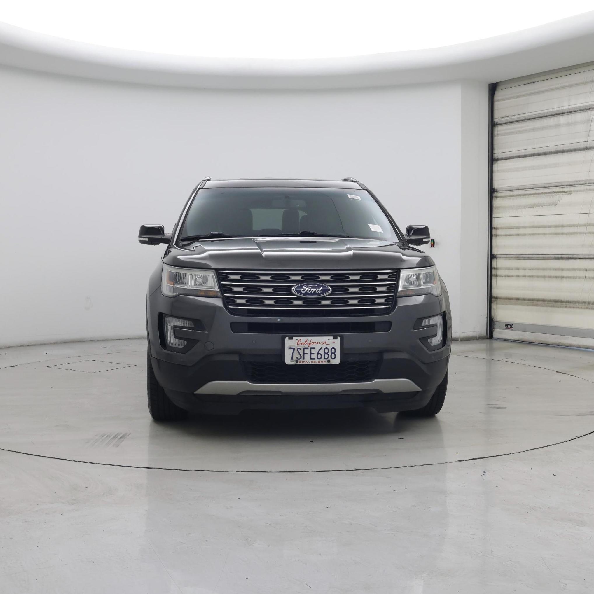 Thumbnail: 2016 Ford Explorer - 5
