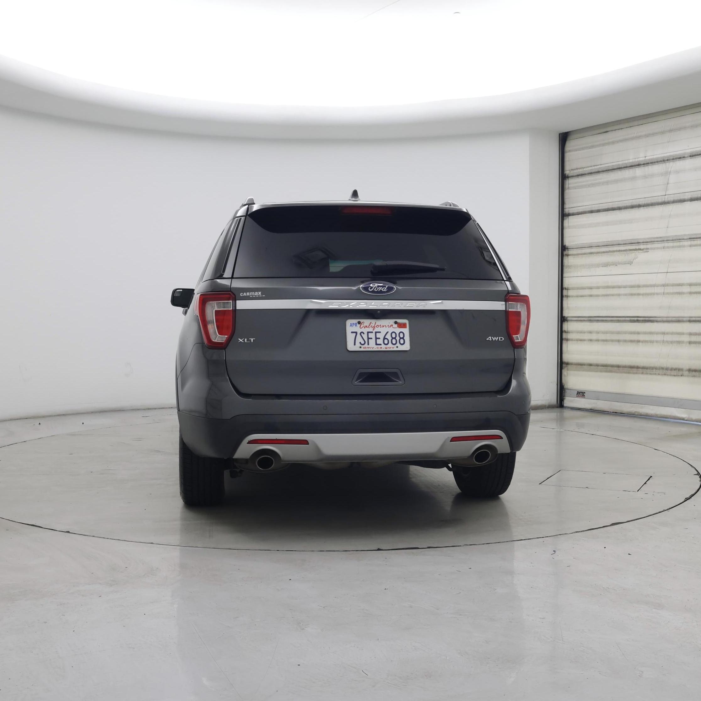 Thumbnail: 2016 Ford Explorer - 6