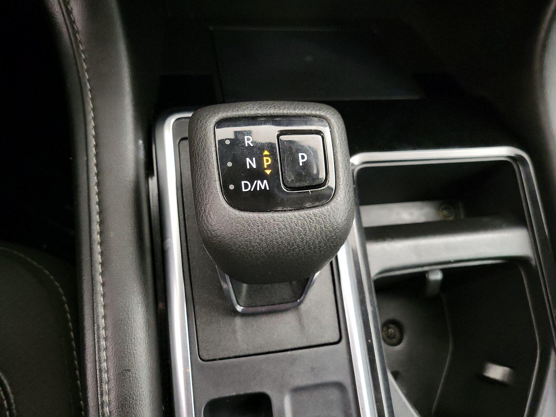 Thumbnail: 2023 Nissan Pathfinder - 18