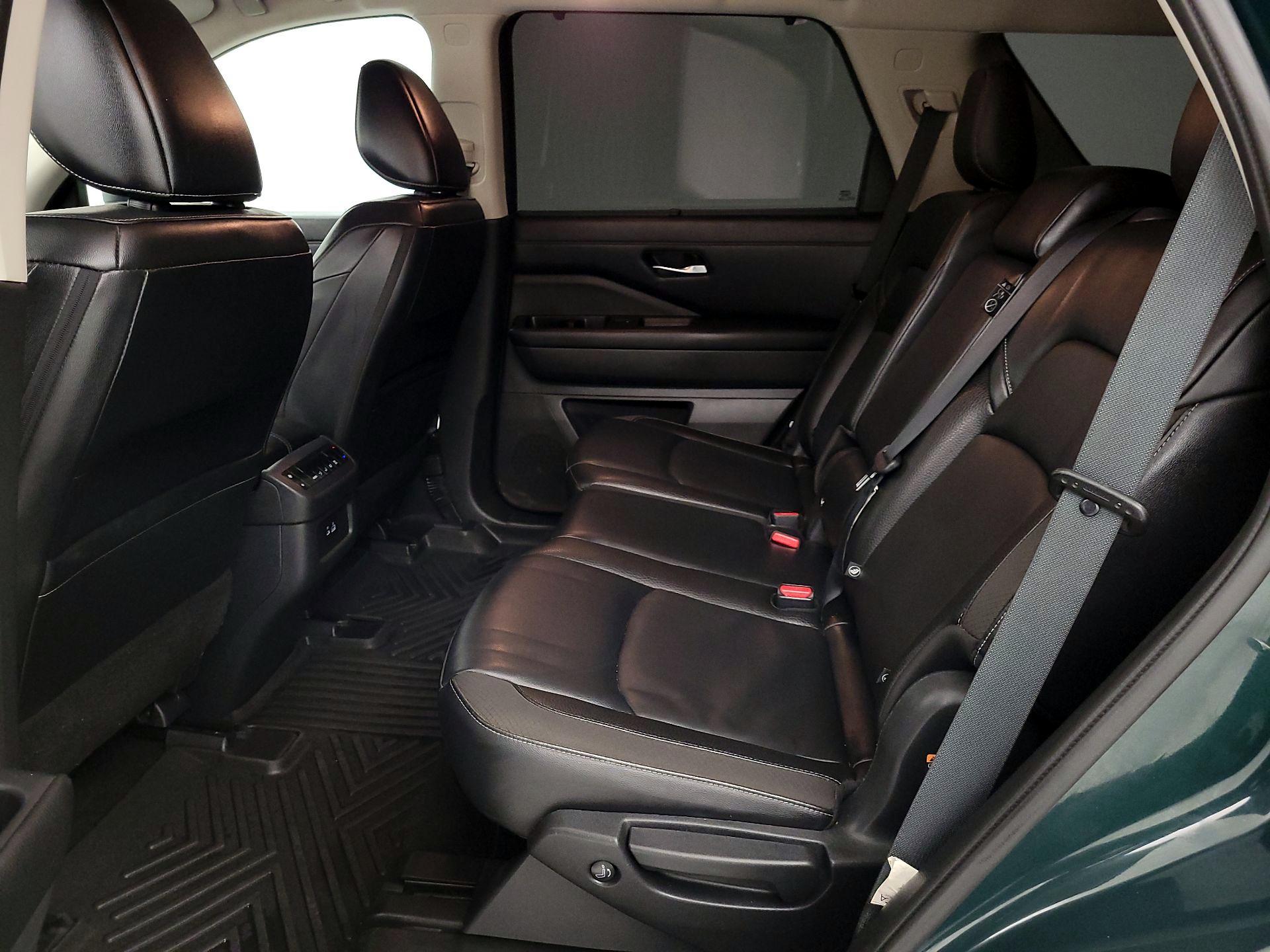 Thumbnail: 2023 Nissan Pathfinder - 20