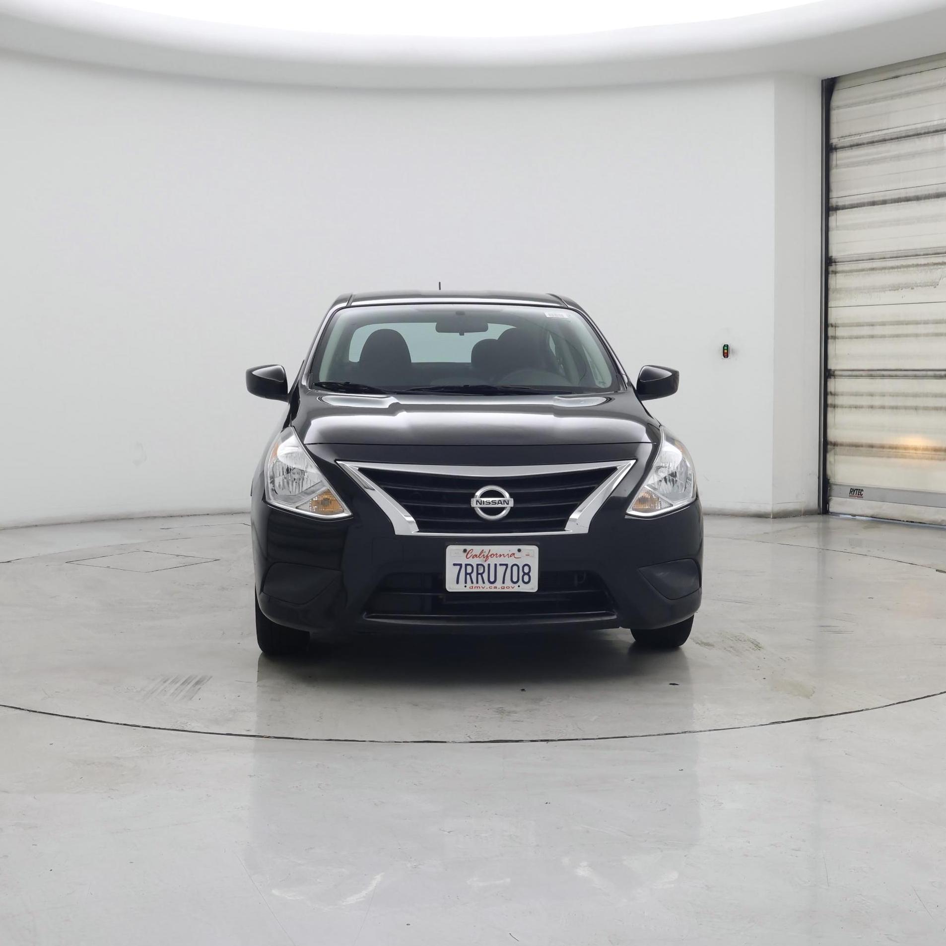 Thumbnail: 2015 Nissan Versa - 5