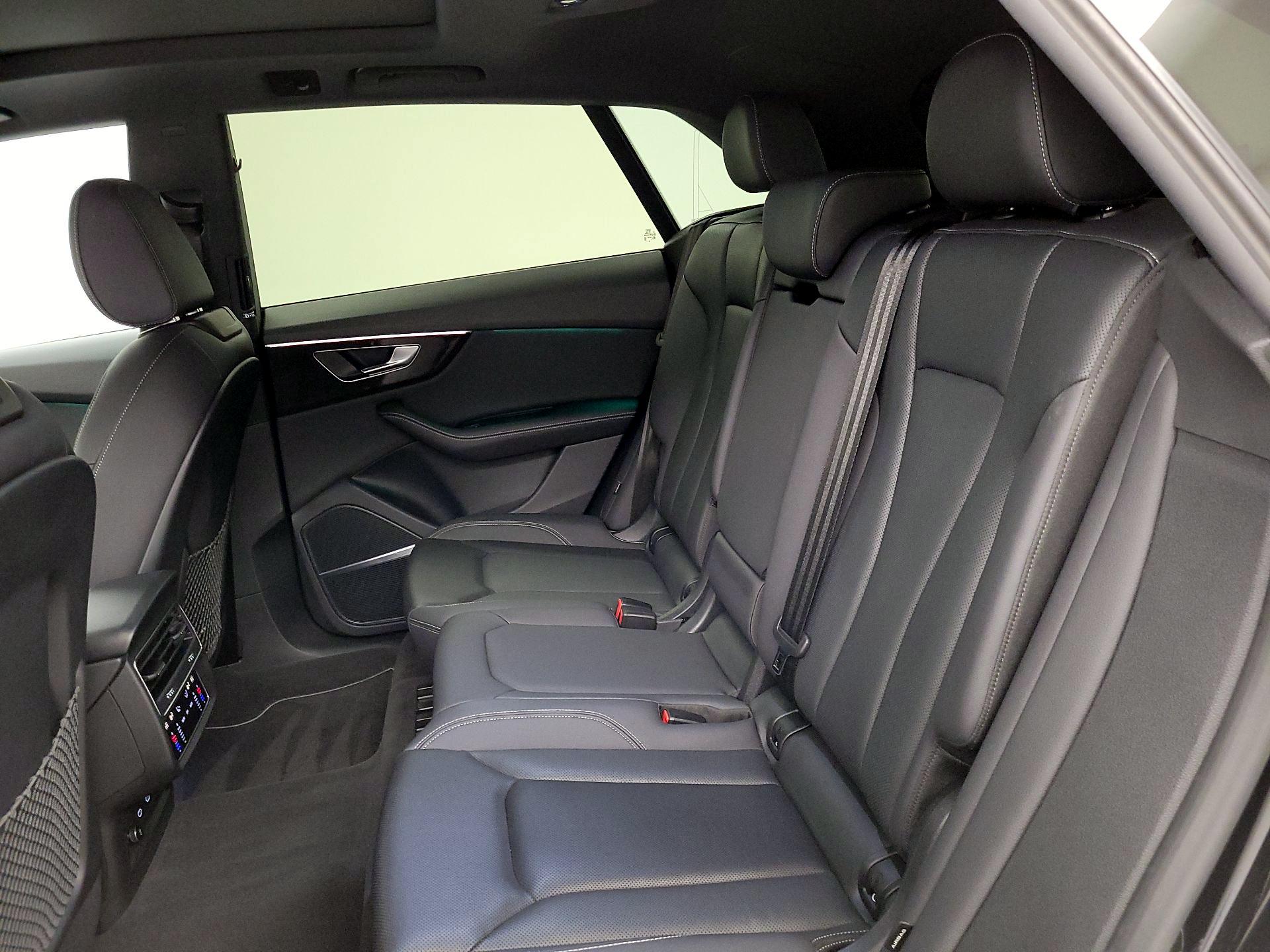 Thumbnail: 2023 Audi Q8 - 10