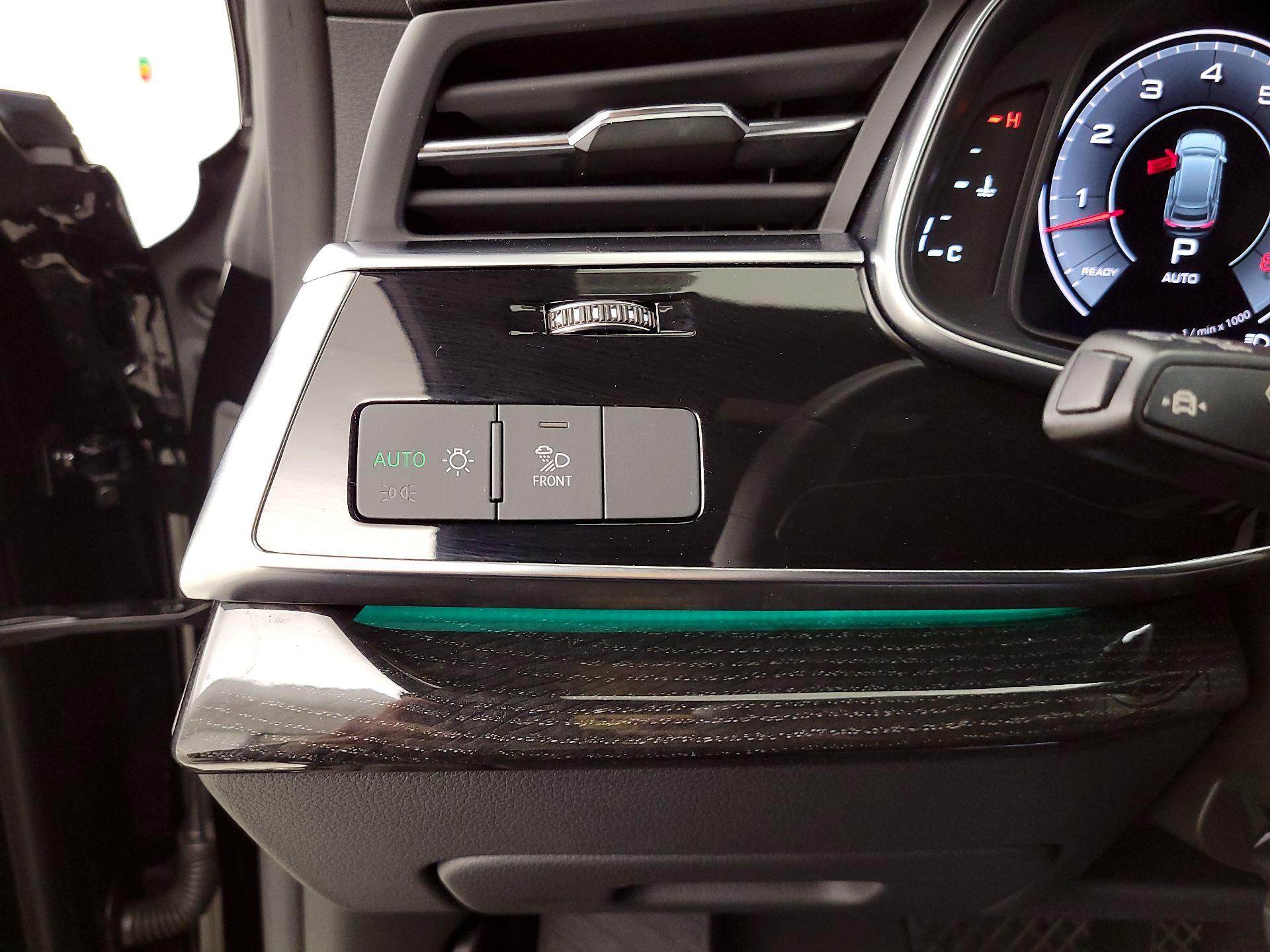 Thumbnail: 2023 Audi Q8 - 13