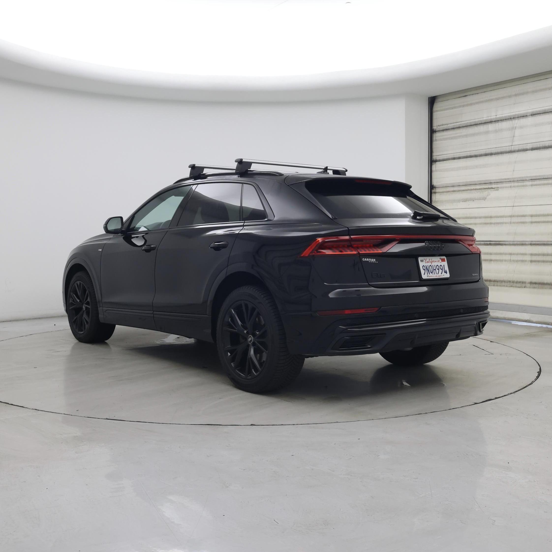 Thumbnail: 2023 Audi Q8 - 2