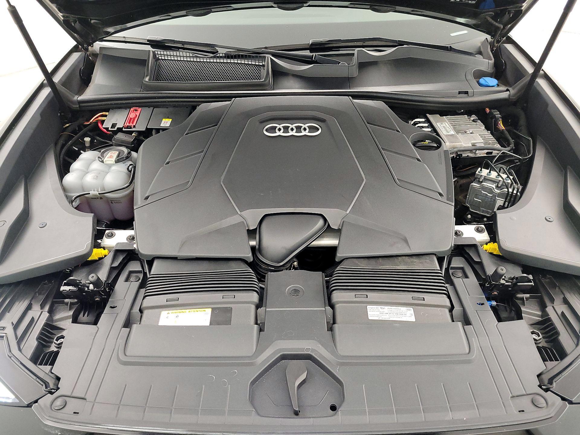 Thumbnail: 2023 Audi Q8 - 20