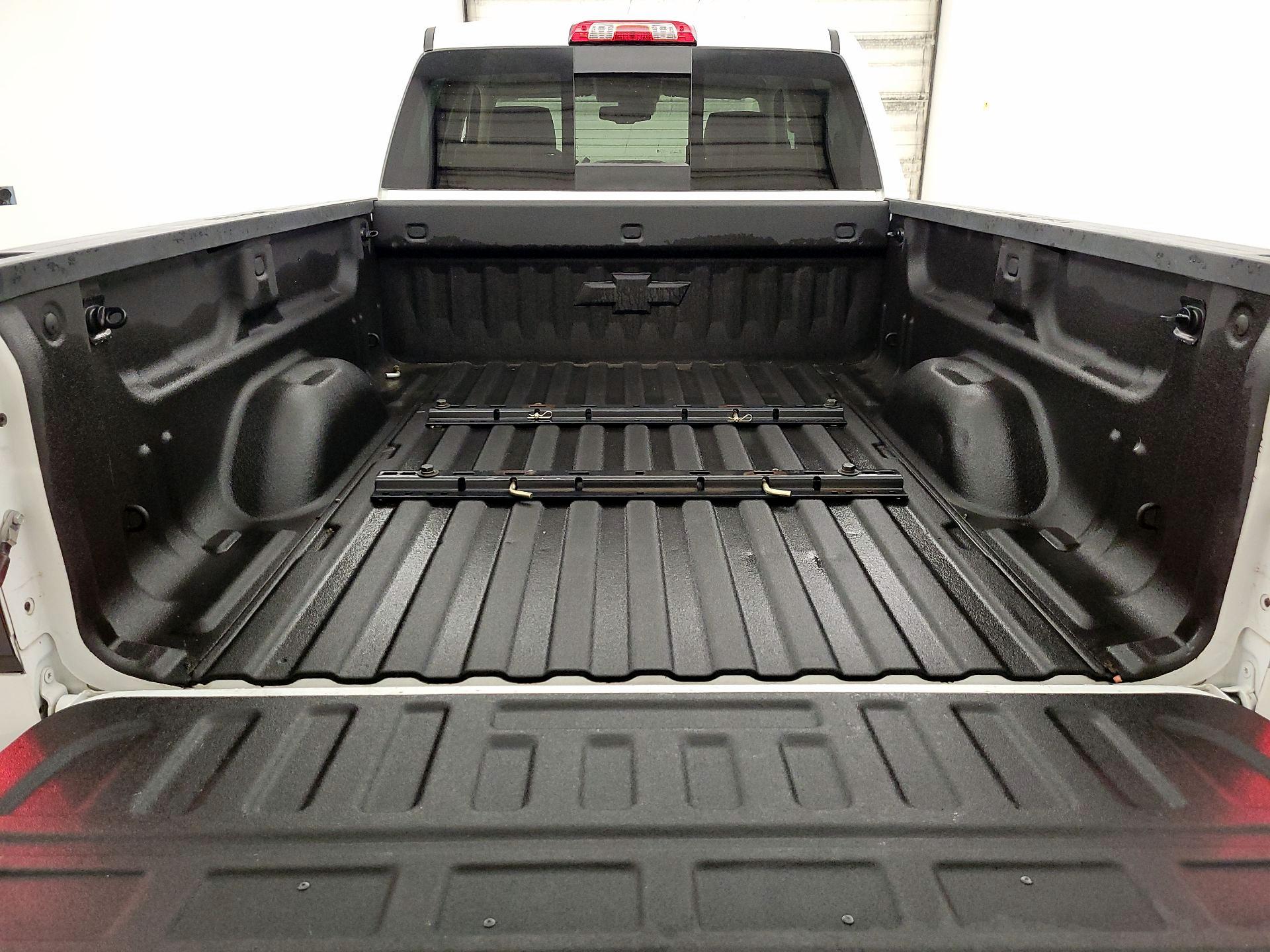 Thumbnail: 2016 Chevrolet Silverado 2500 - 20