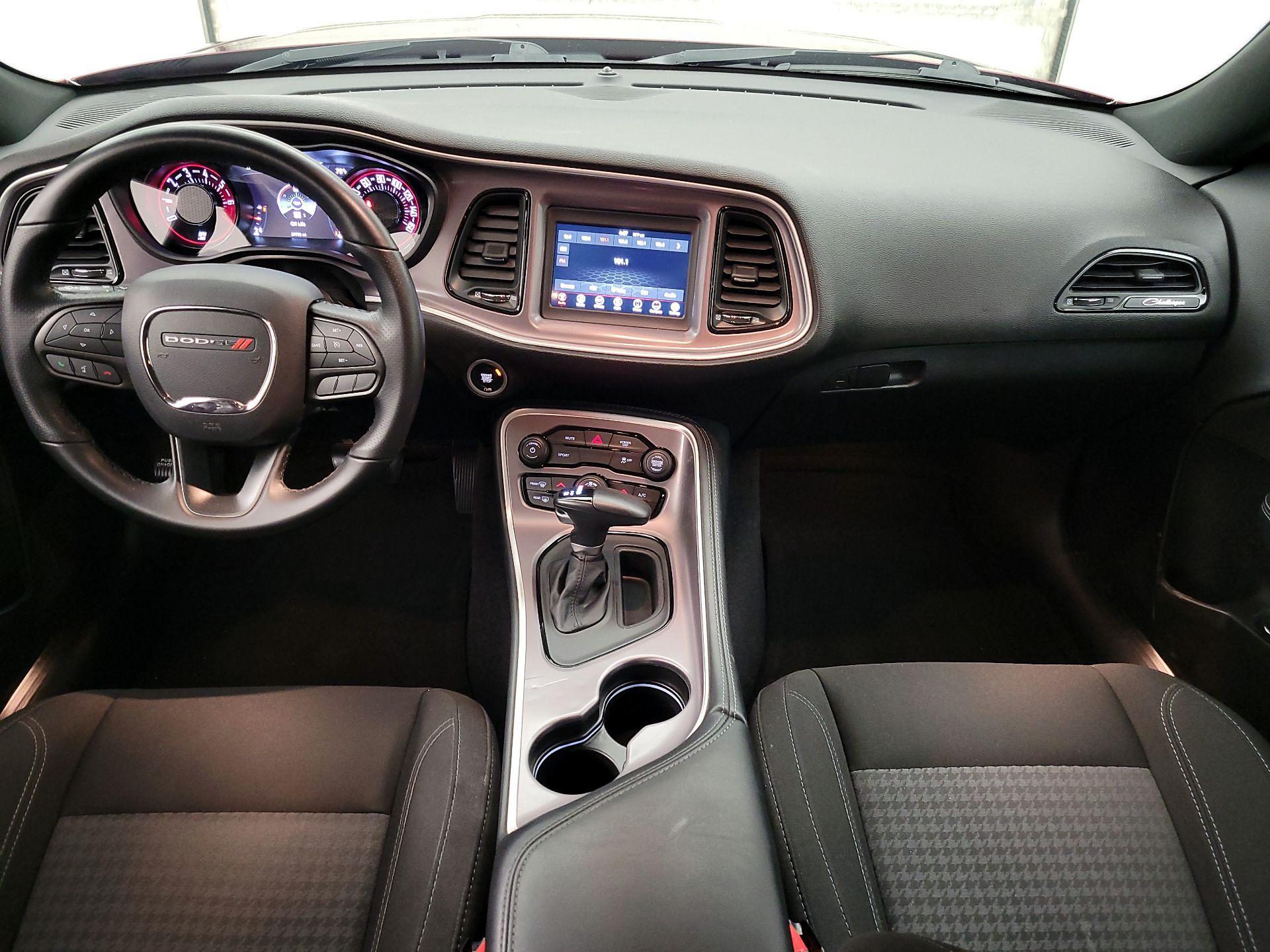 Thumbnail: 2022 Dodge Challenger - 9