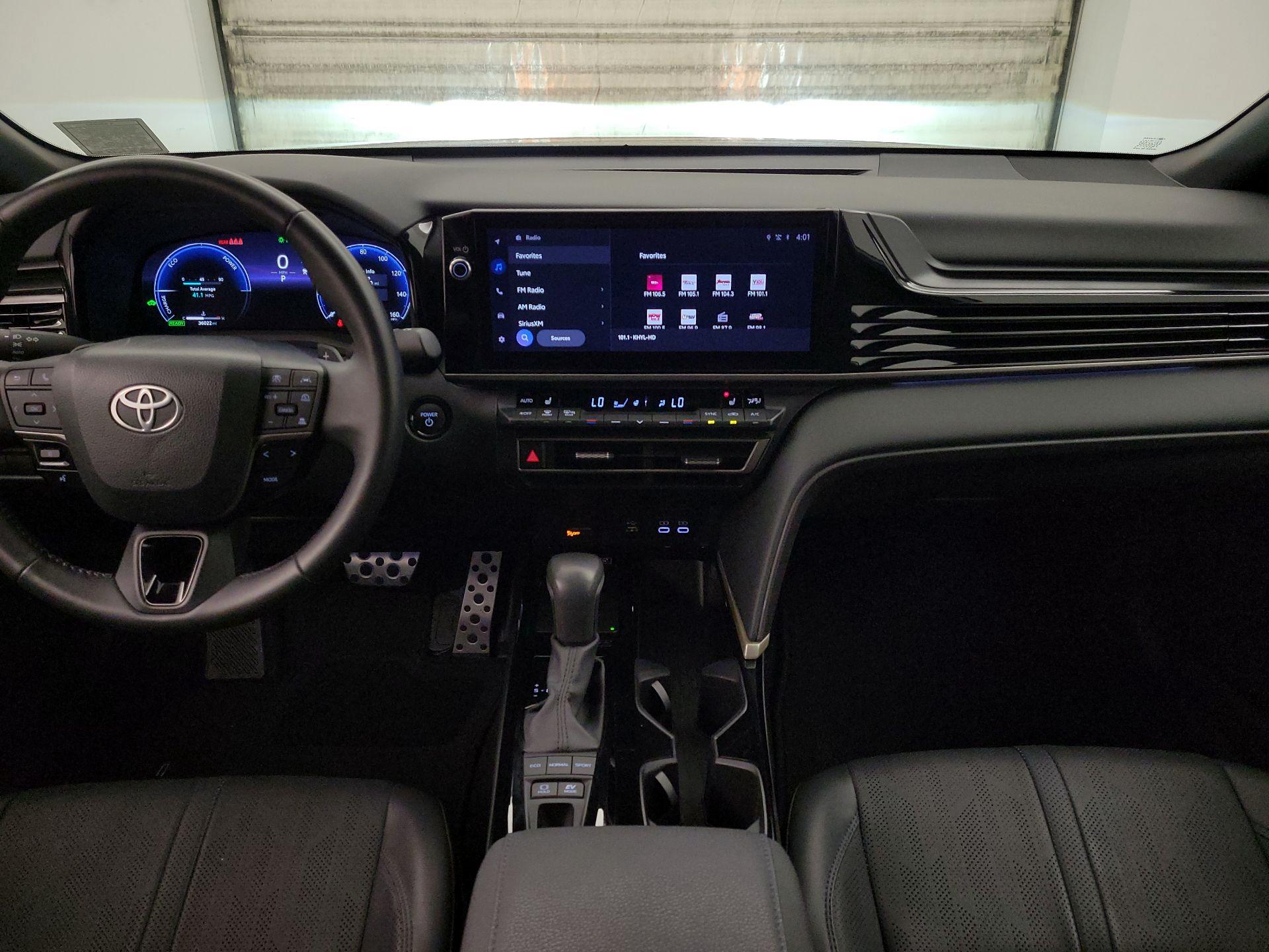 Thumbnail: 2025 Toyota Camry - 9