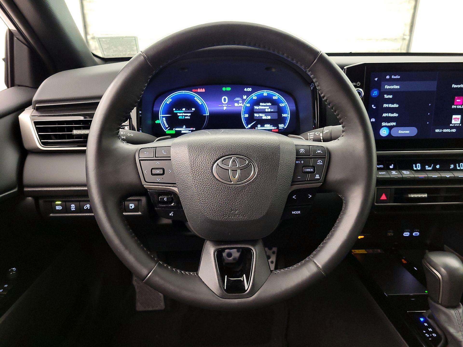 Thumbnail: 2025 Toyota Camry - 10