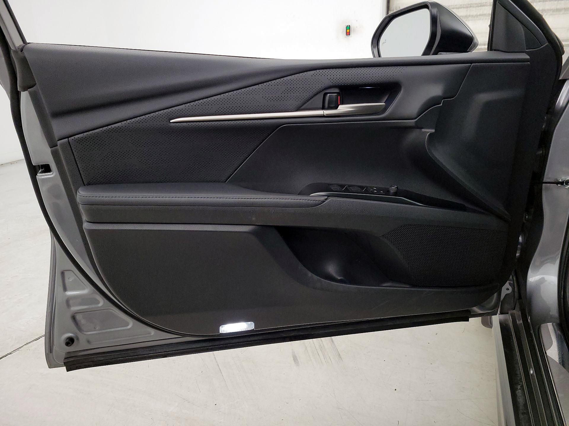 Thumbnail: 2025 Toyota Camry - 12