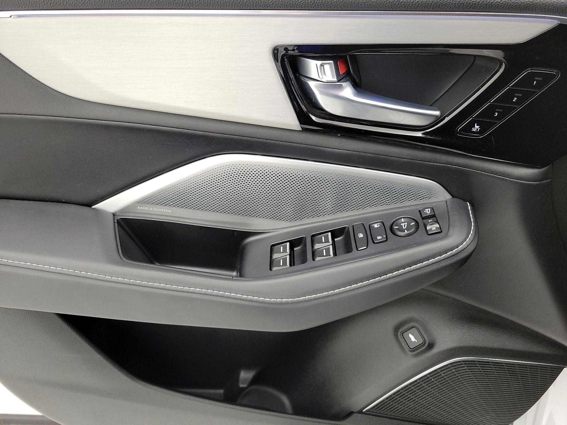 Thumbnail: 2025 Acura MDX - 12