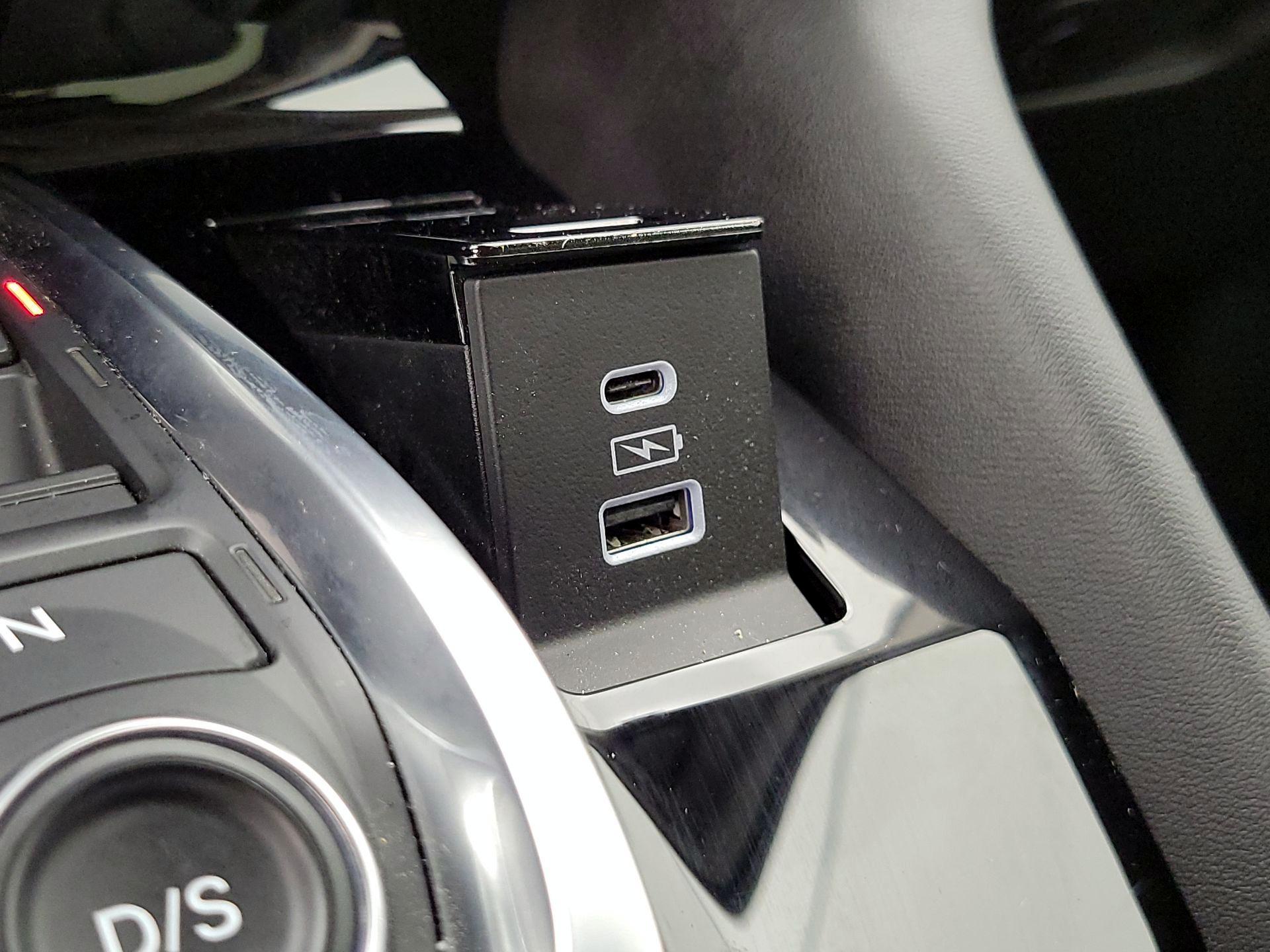 Thumbnail: 2025 Acura MDX - 19