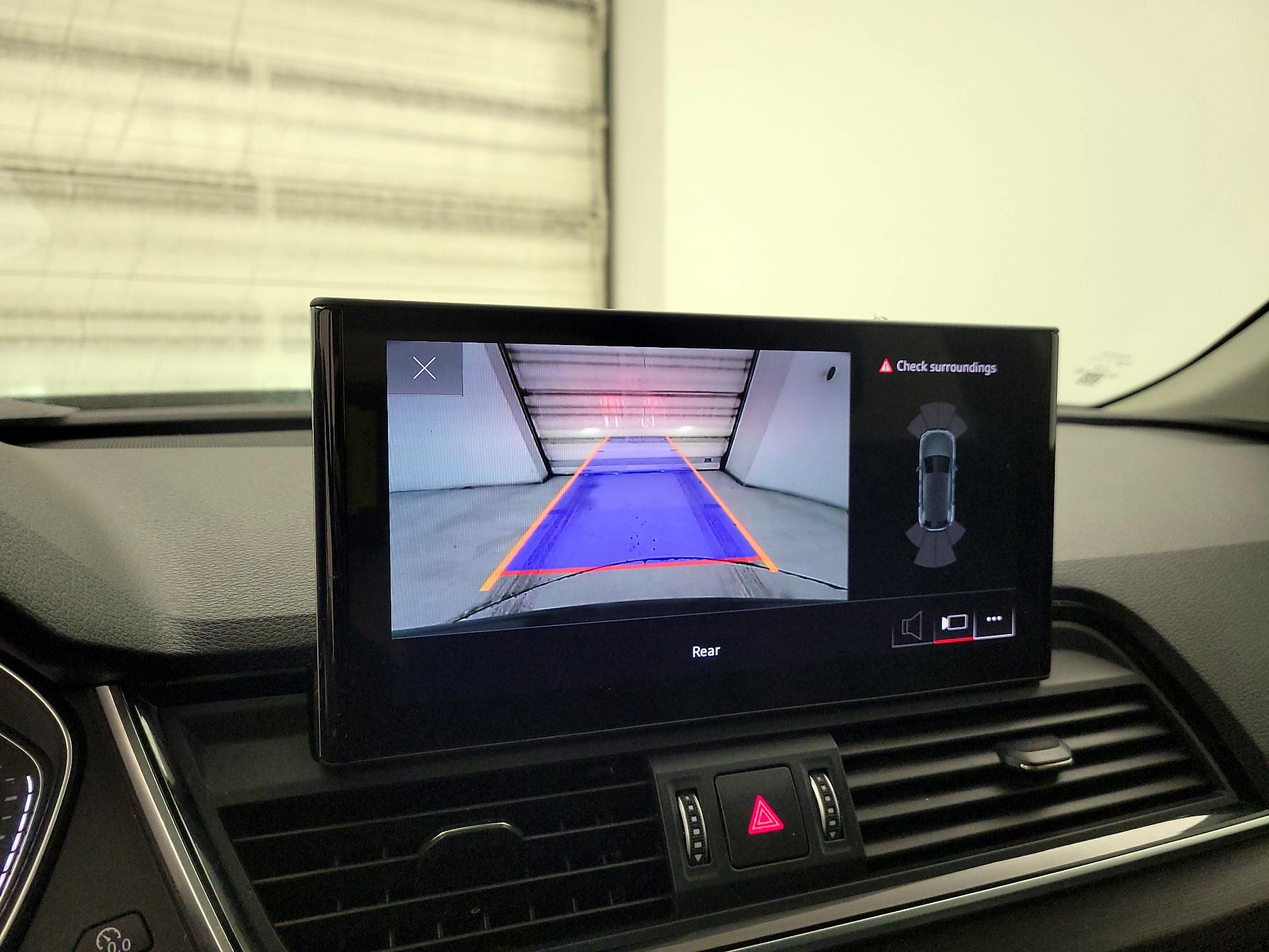 Thumbnail: 2022 Audi Q5 - 14