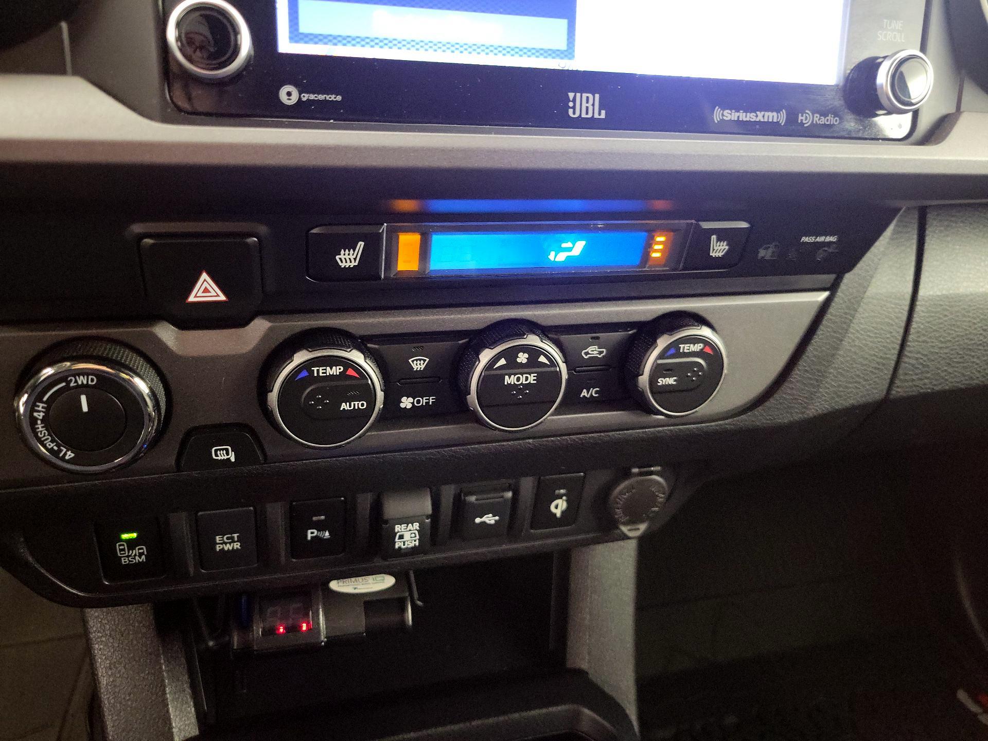 Thumbnail: 2022 Toyota Tacoma - 17