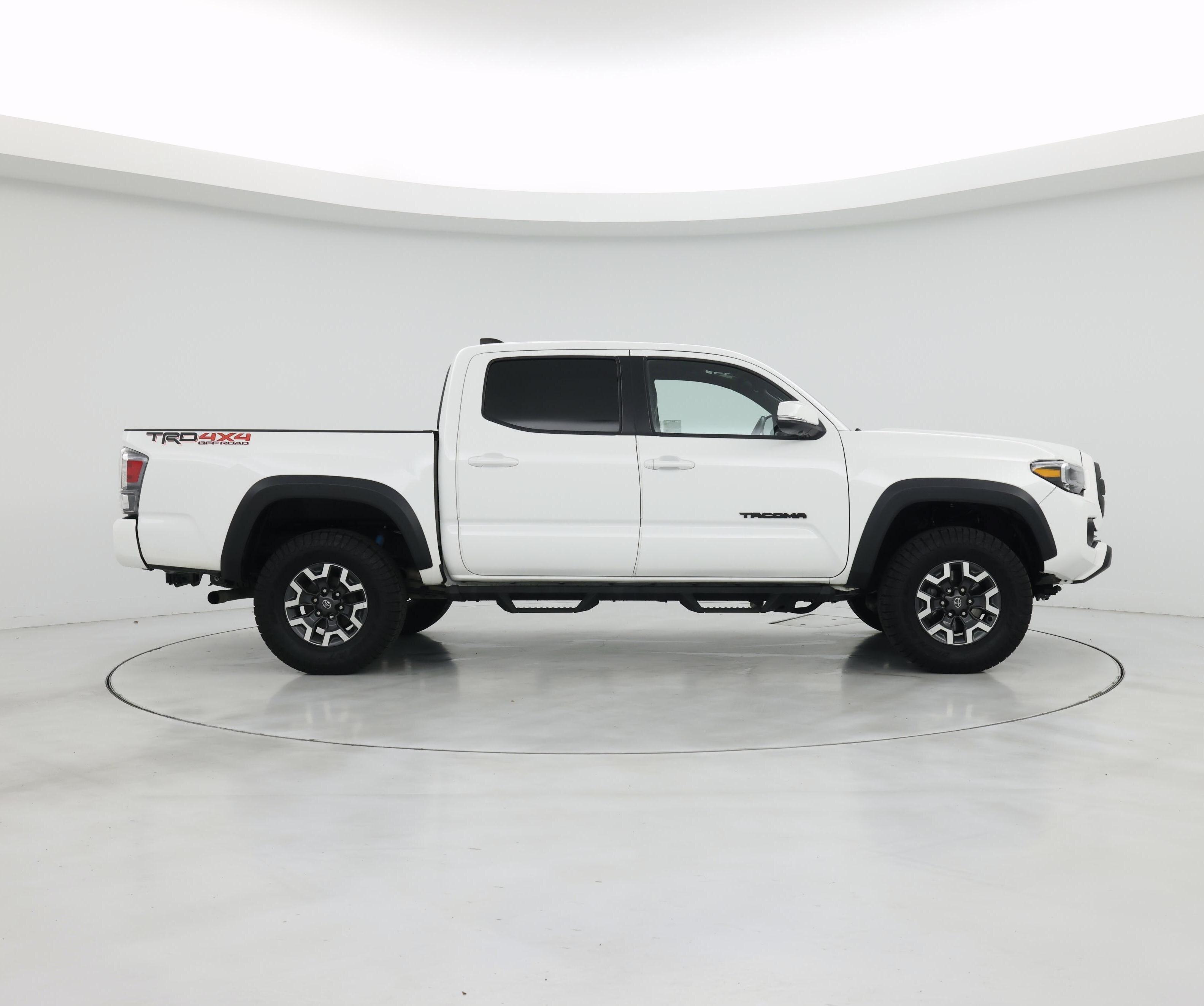 Thumbnail: 2022 Toyota Tacoma - 7