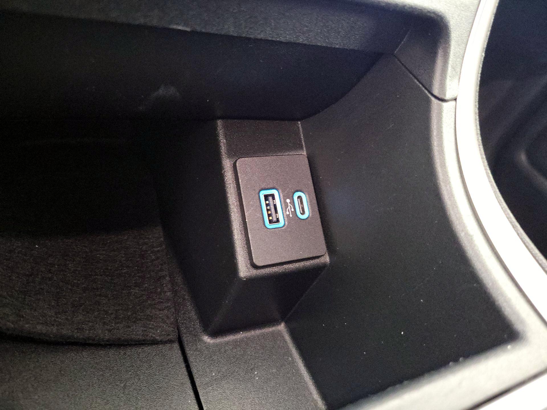 Thumbnail: 2024 Ford Edge - 17