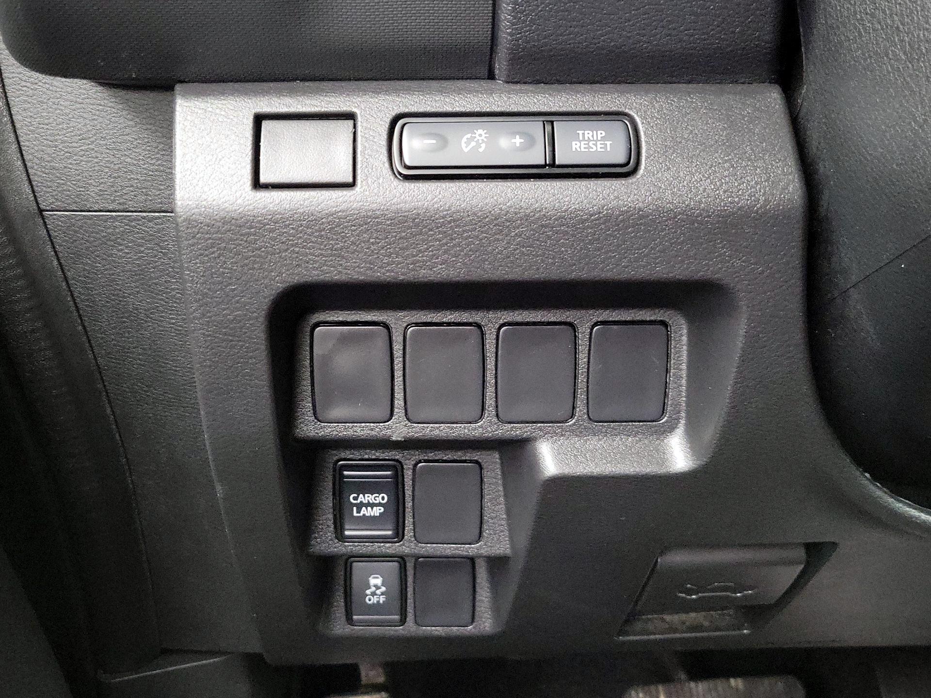 Thumbnail: 2024 Nissan Frontier - 13