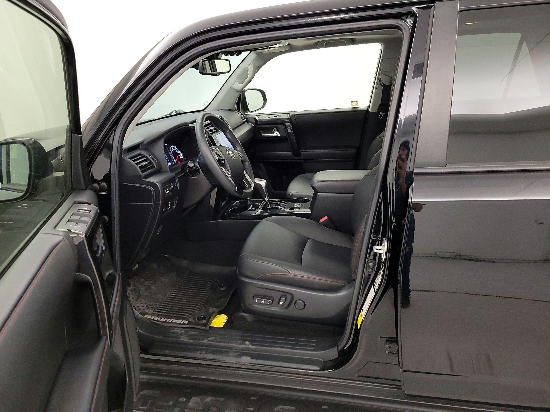 Thumbnail: 2020 Toyota 4Runner - 11