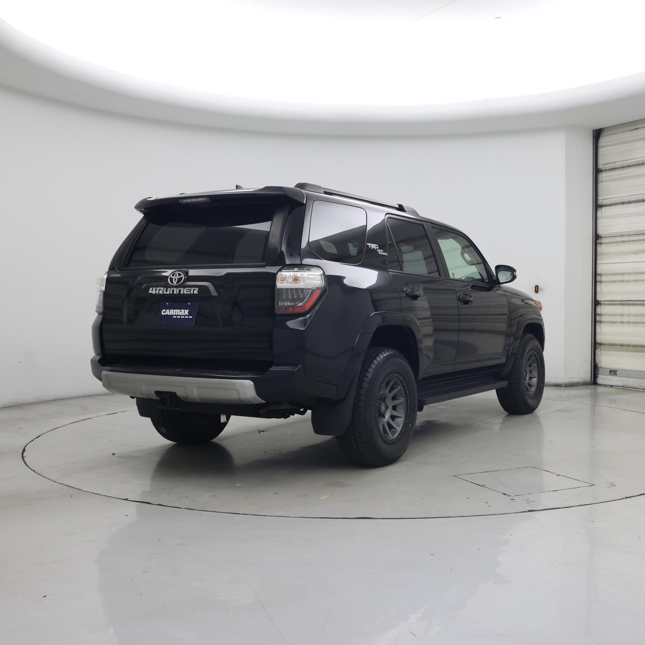 Thumbnail: 2020 Toyota 4Runner - 8