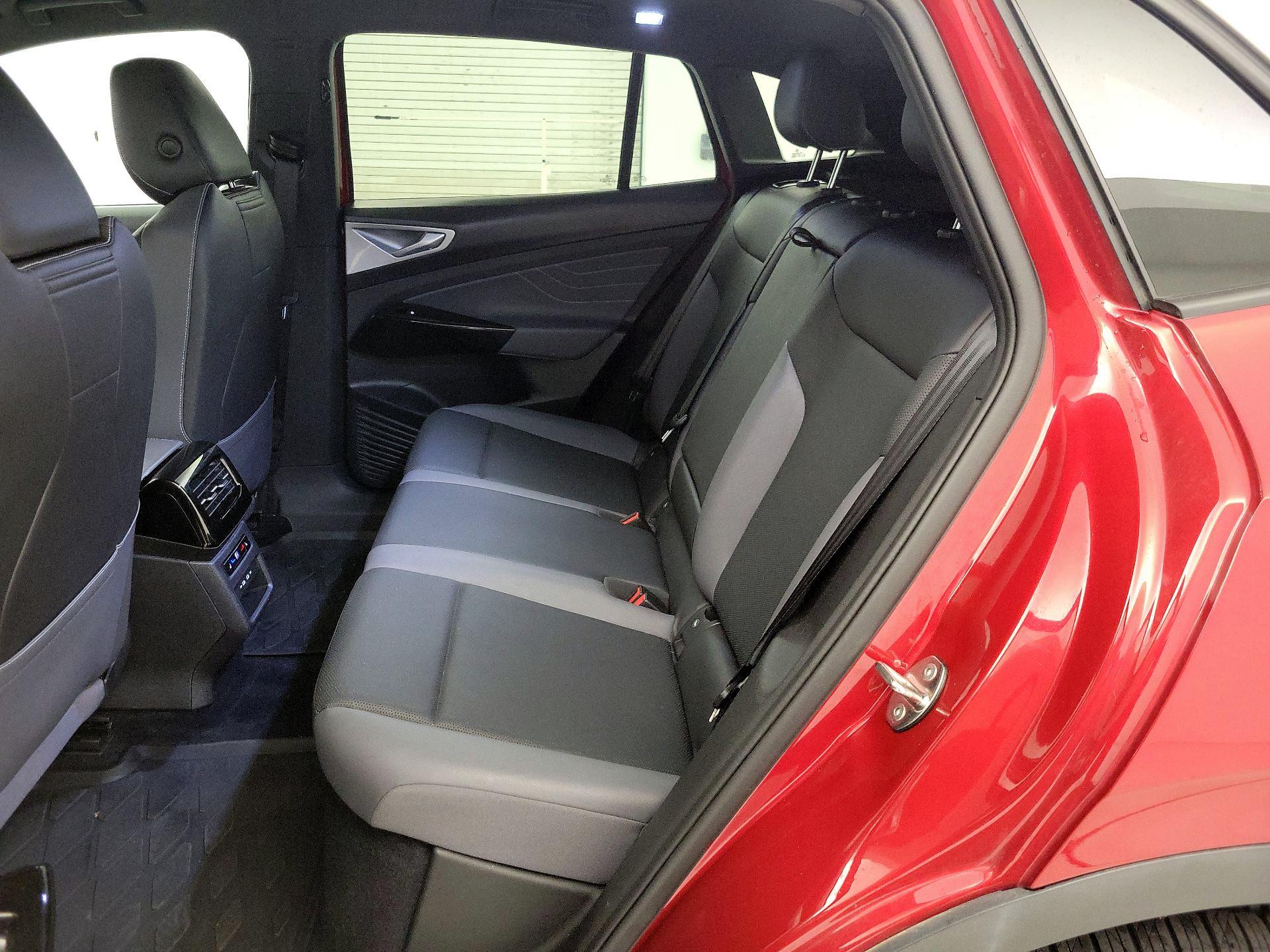 Thumbnail: 2023 Volkswagen ID.4 - 18