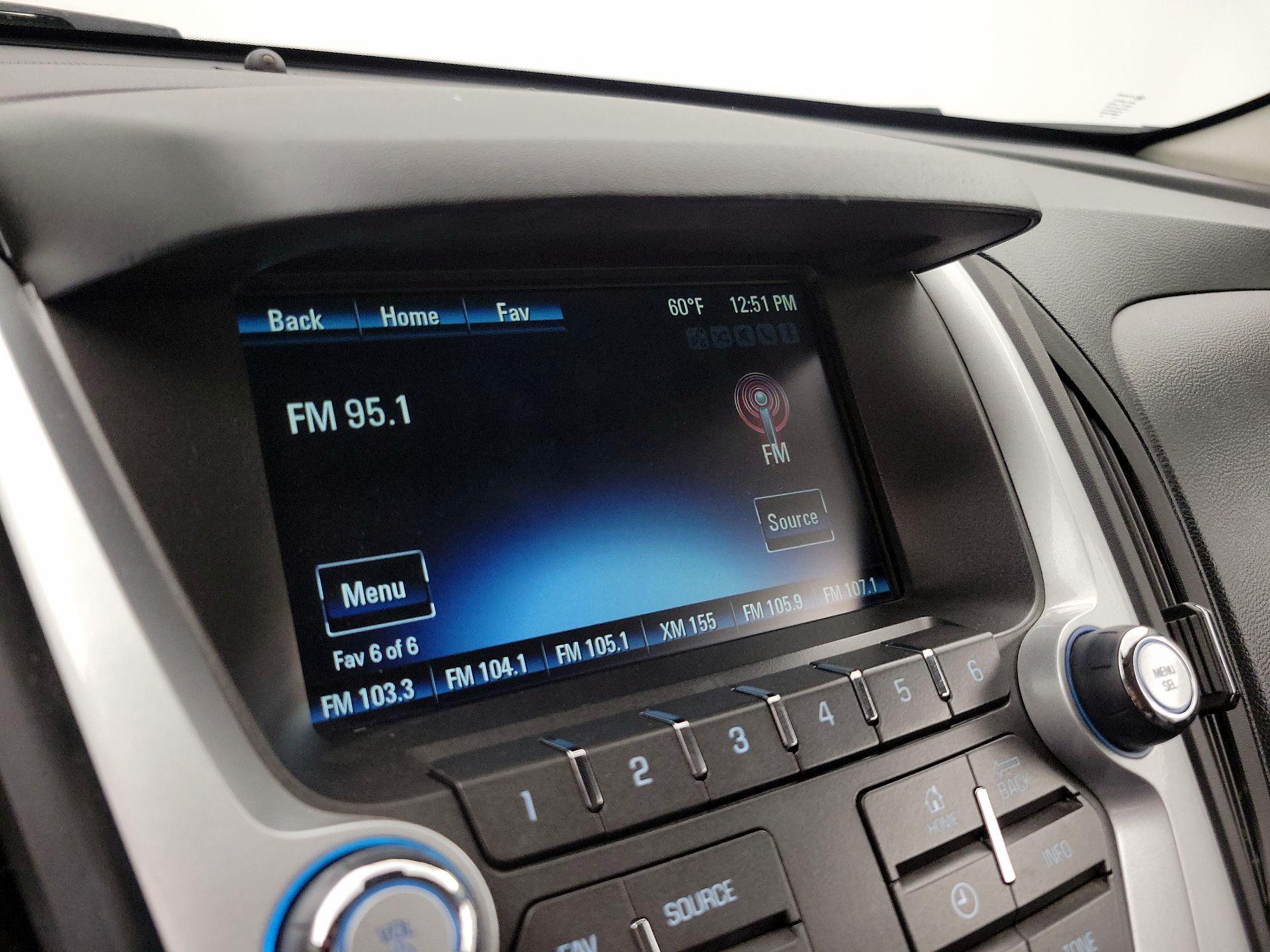 Thumbnail: 2015 Chevrolet Equinox - 14