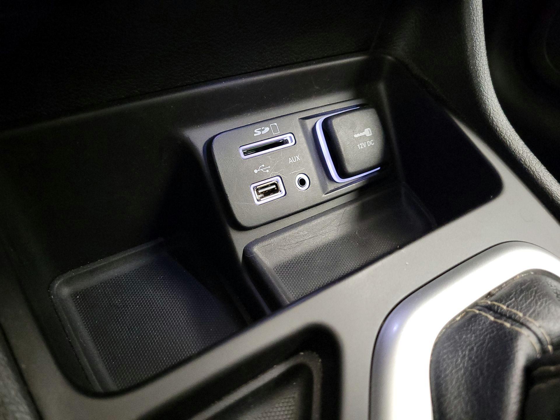 Thumbnail: 2018 Jeep Cherokee - 18