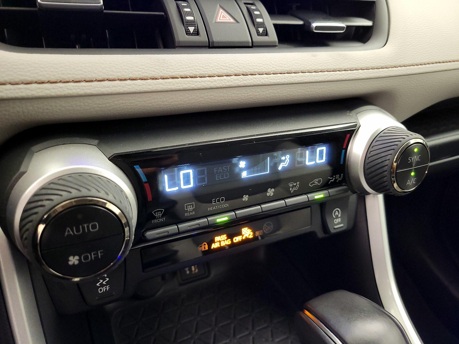 Thumbnail: 2025 Toyota RAV4 - 15