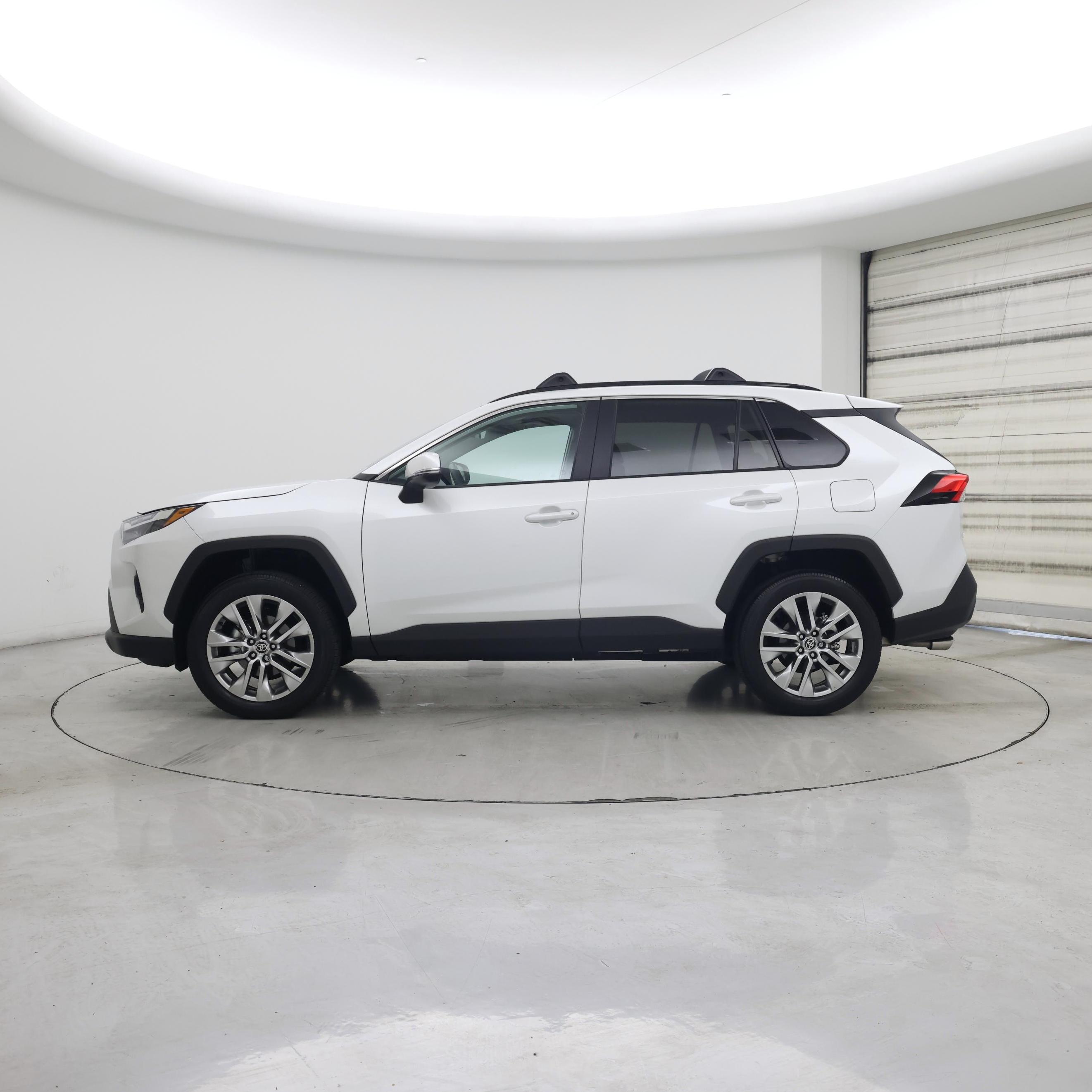 Thumbnail: 2025 Toyota RAV4 - 3