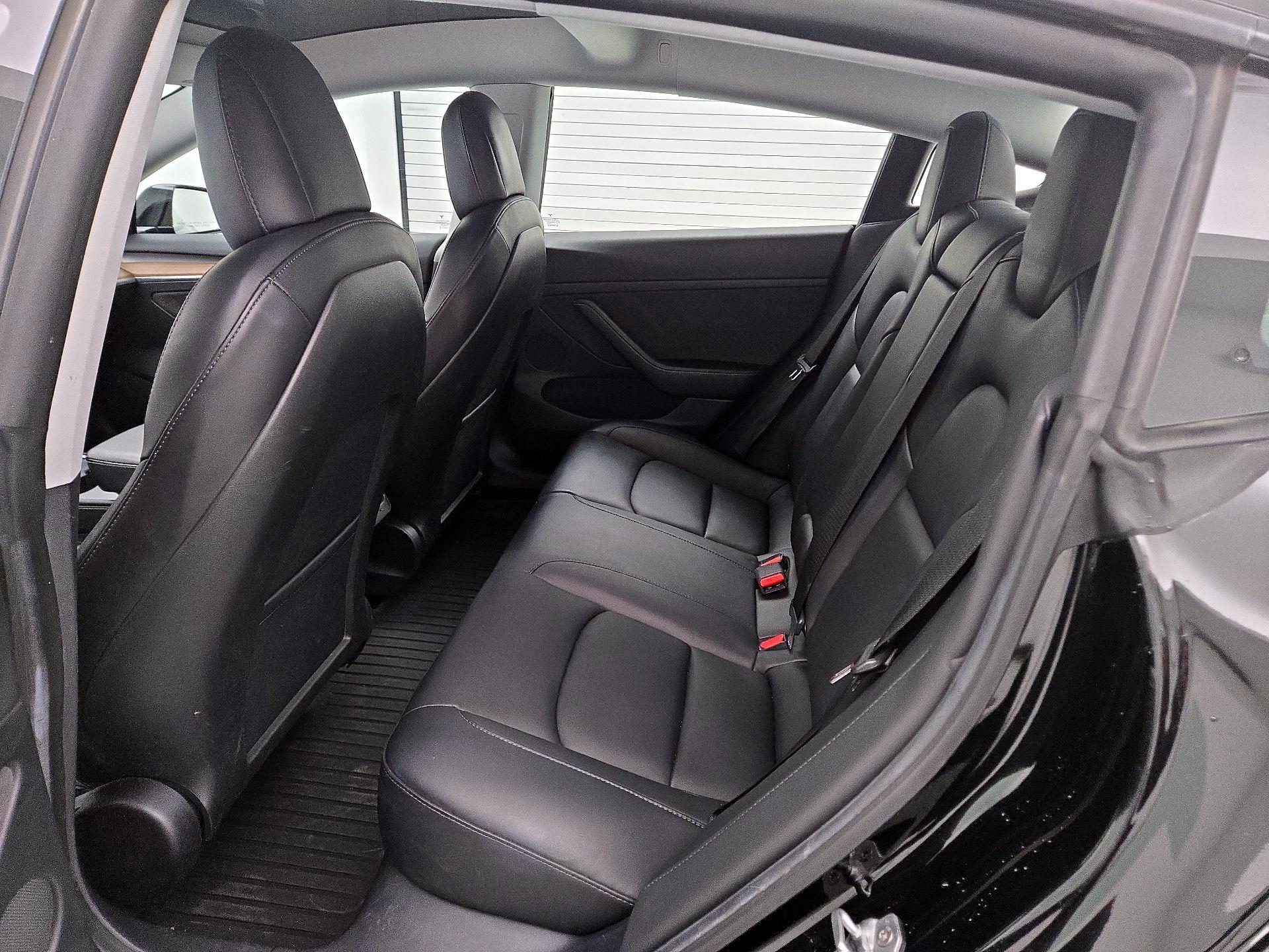 Thumbnail: 2021 Tesla Model 3 - 20