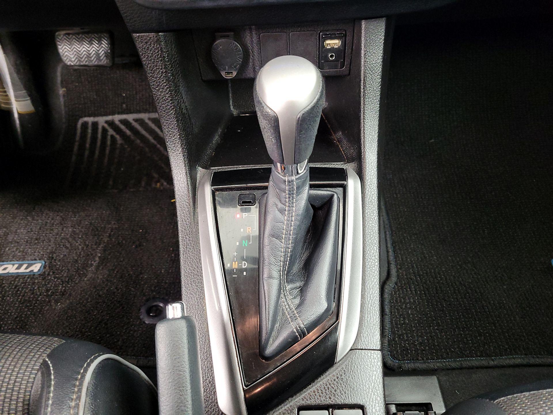 Thumbnail: 2014 Toyota Corolla - 17