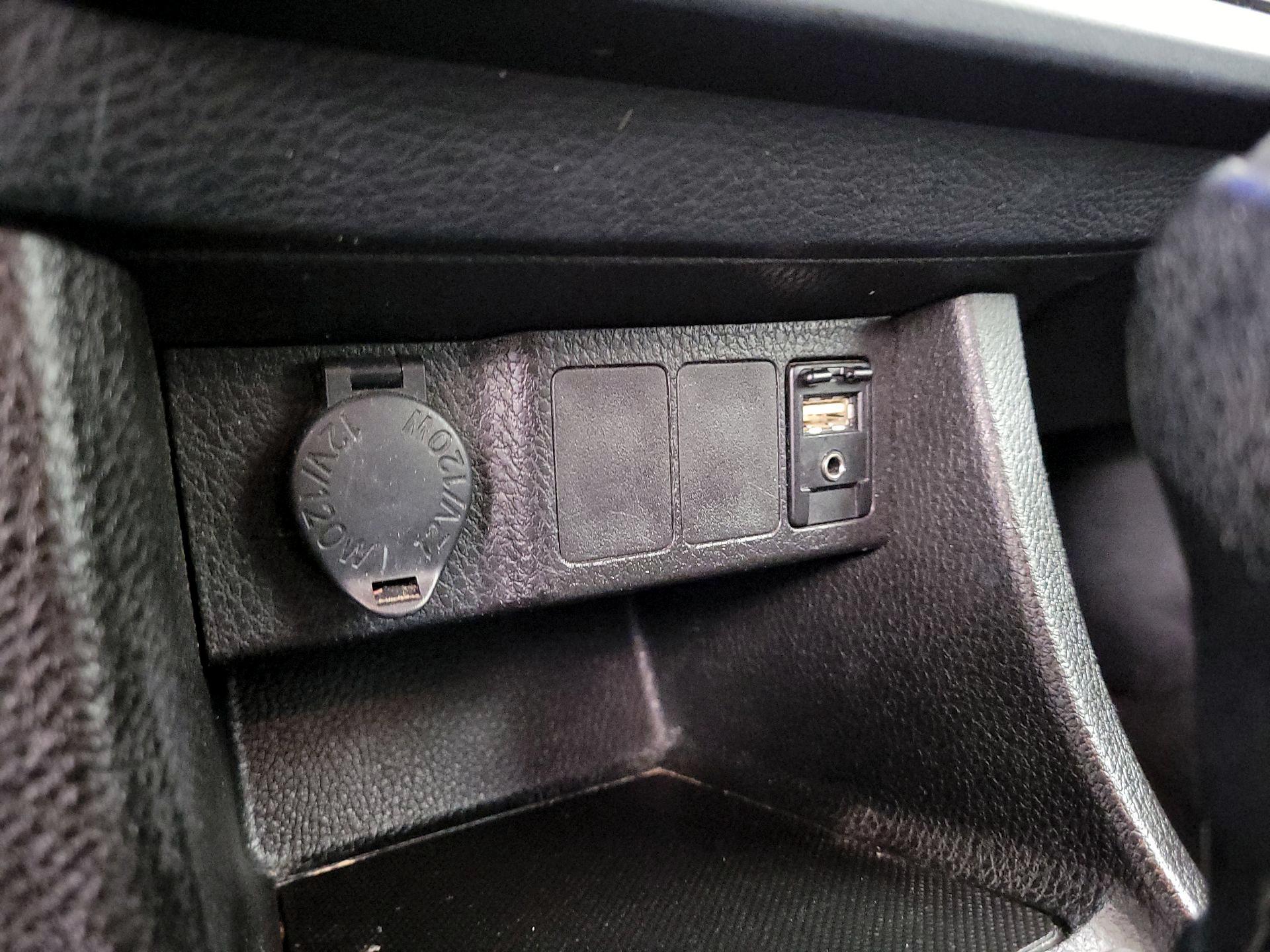 Thumbnail: 2014 Toyota Corolla - 18