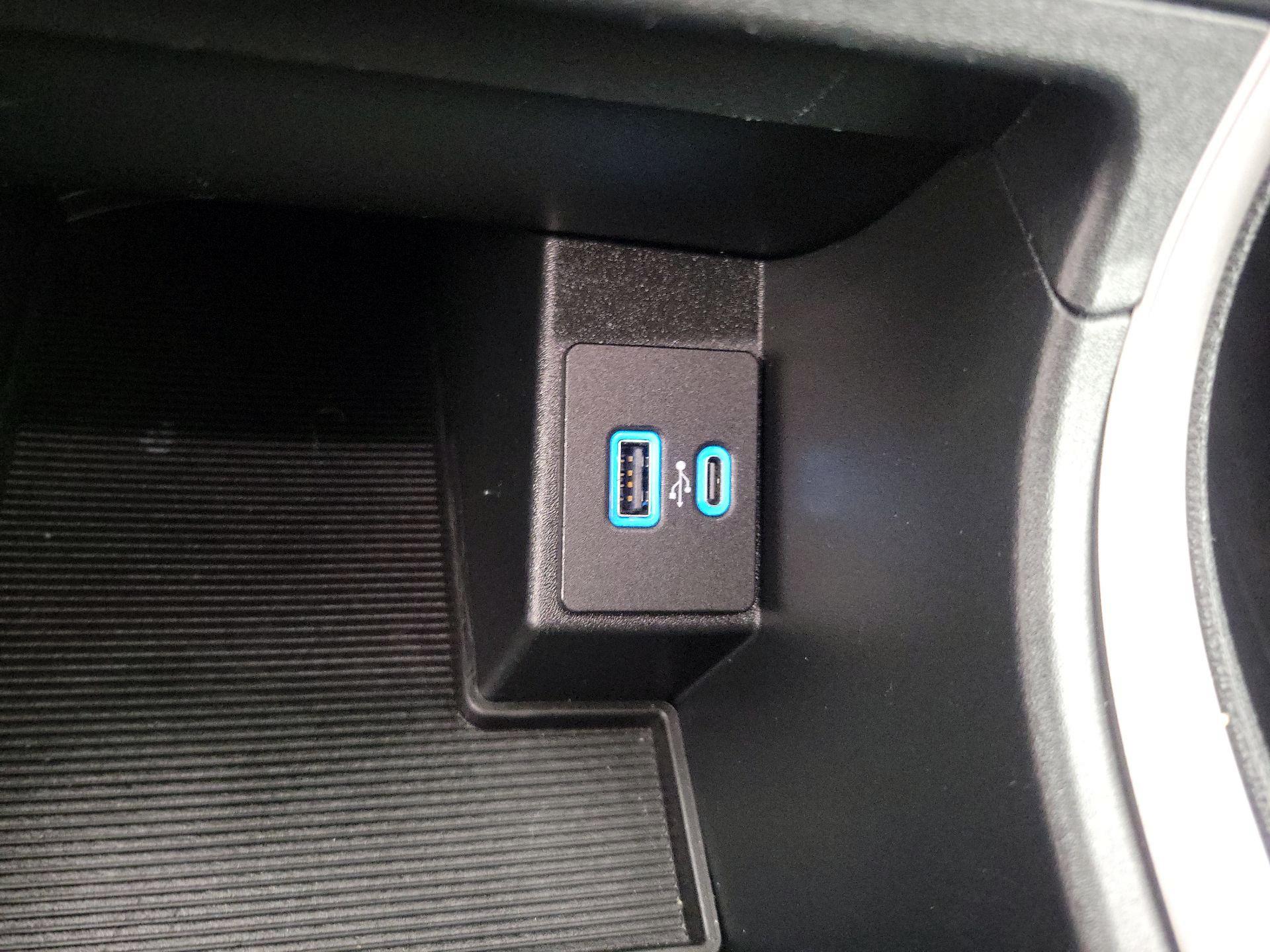 Thumbnail: 2024 Ford Edge - 18