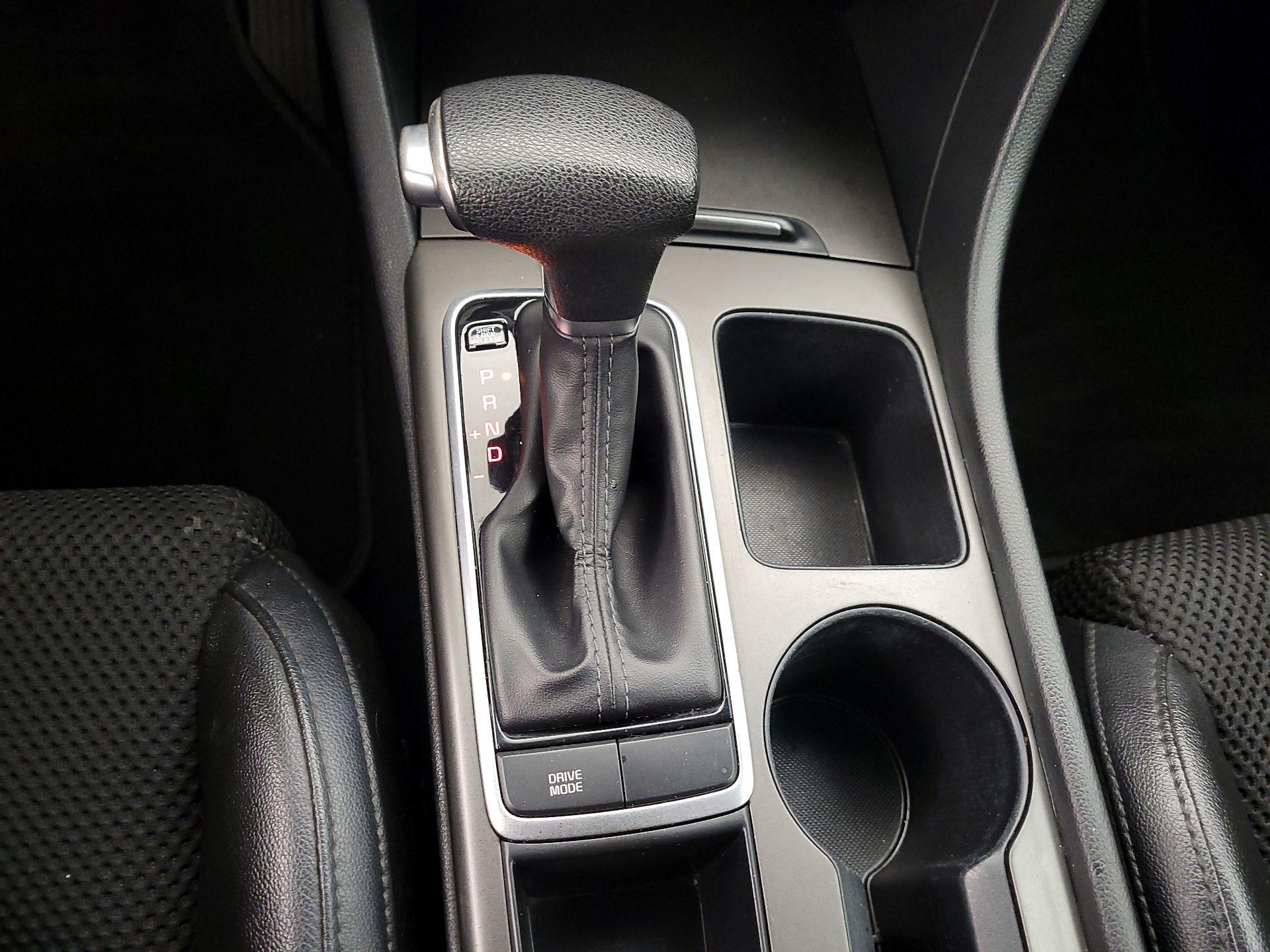 Thumbnail: 2019 Kia Optima - 16