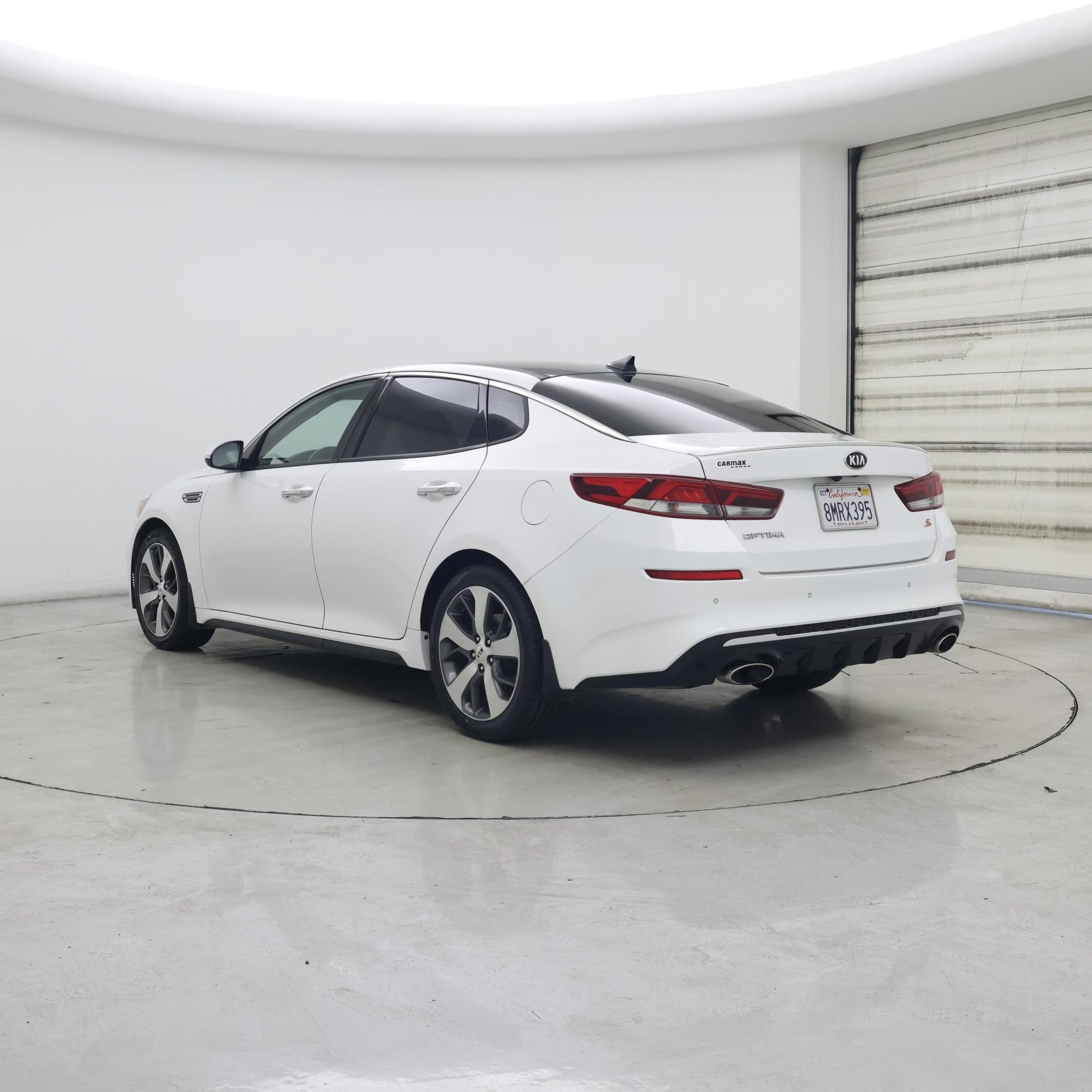 Thumbnail: 2019 Kia Optima - 2