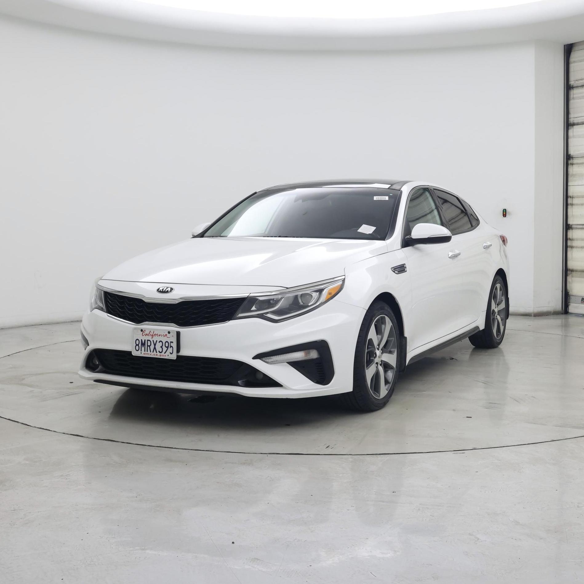 Thumbnail: 2019 Kia Optima - 4