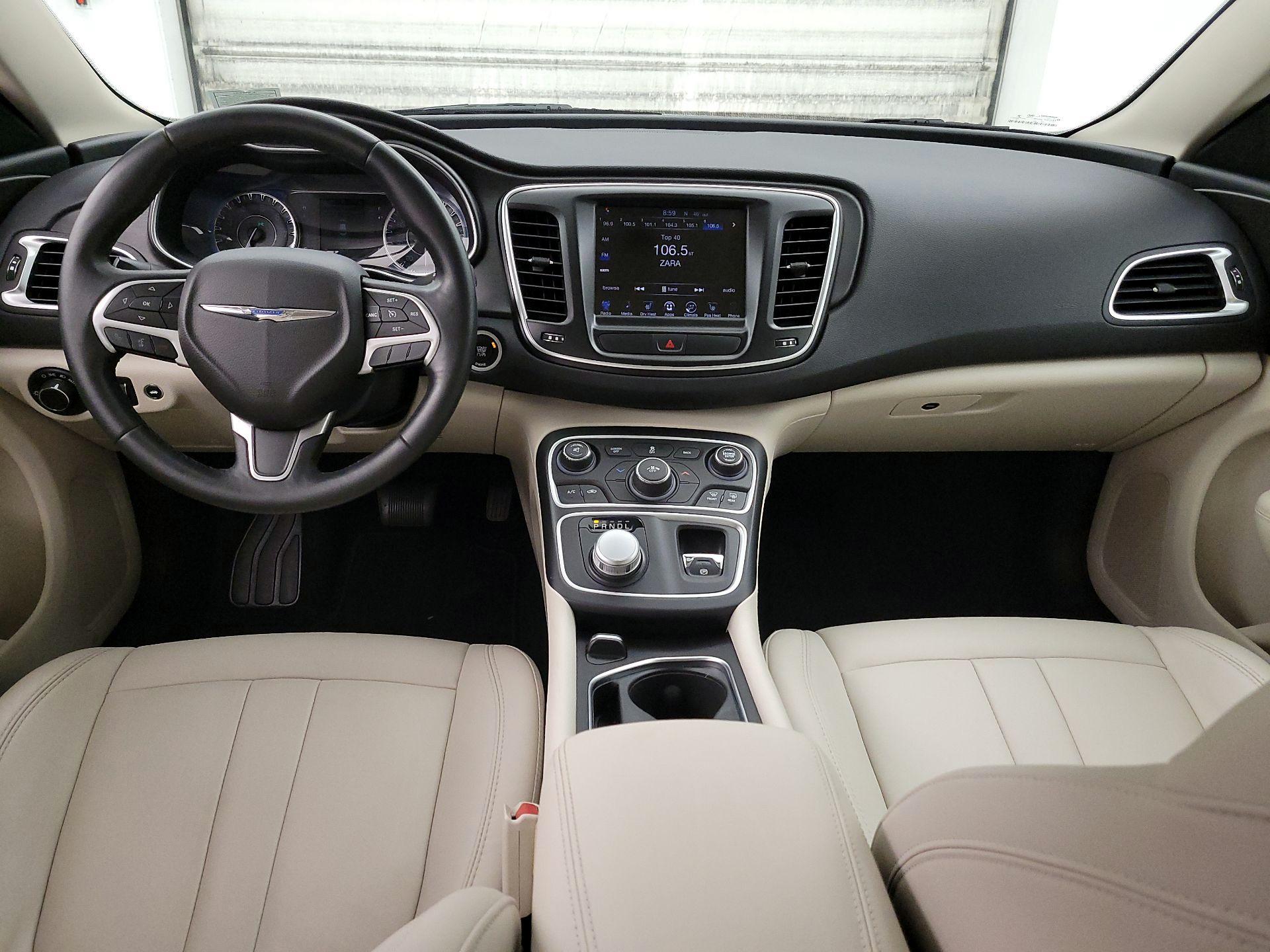 Thumbnail: 2016 Chrysler 200 - 9