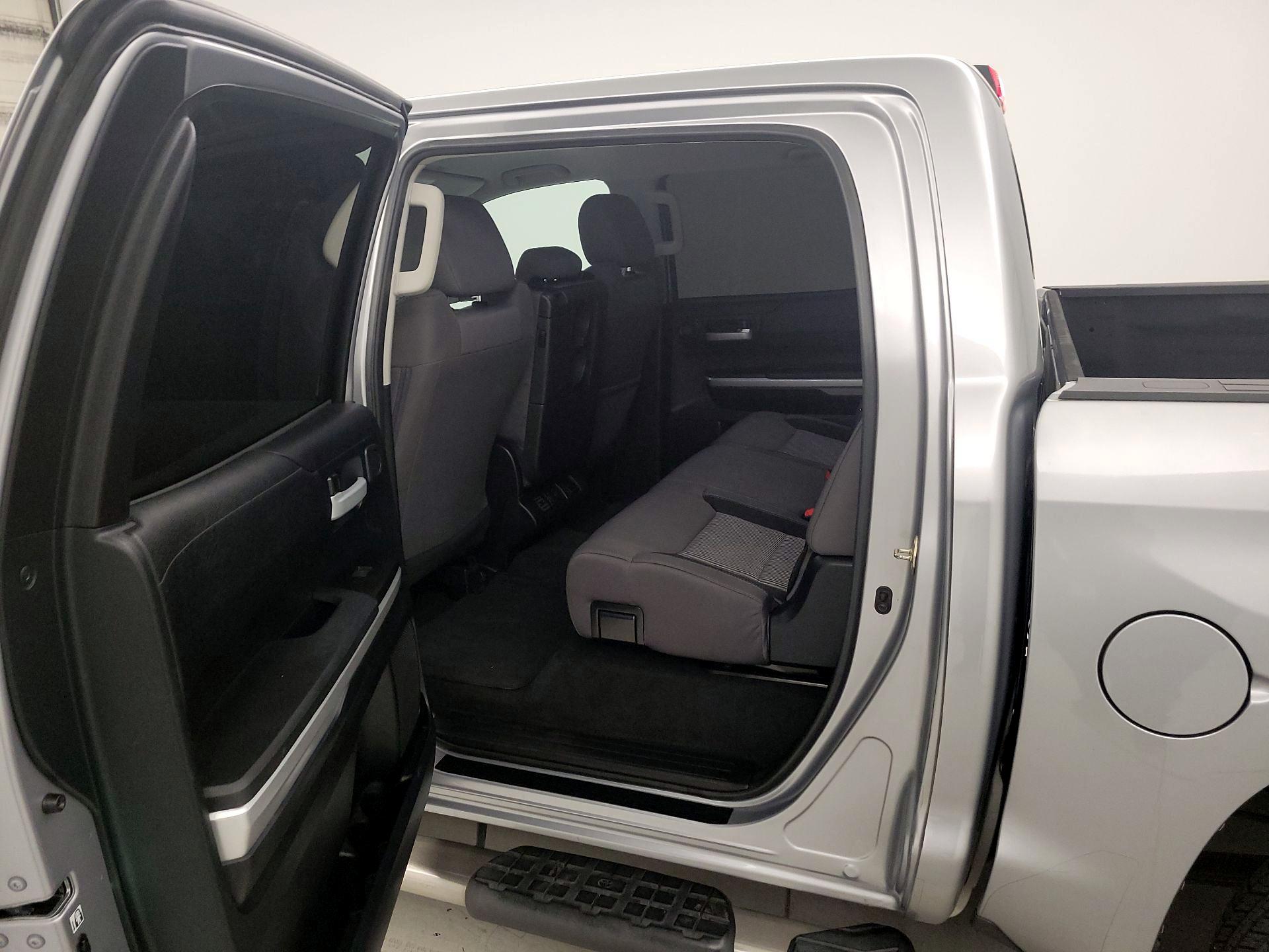 Thumbnail: 2016 Toyota Tundra - 19