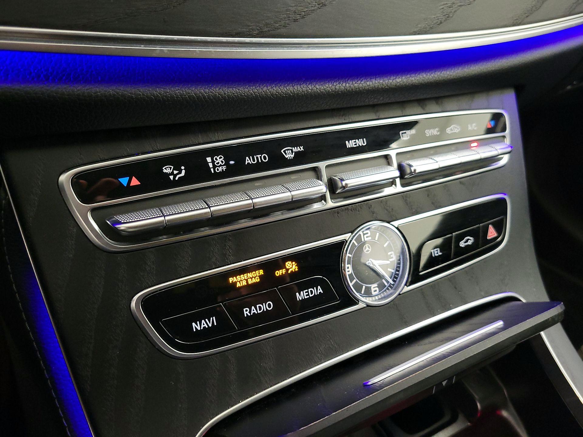 Thumbnail: 2020 Mercedes-Benz E-Class - 17