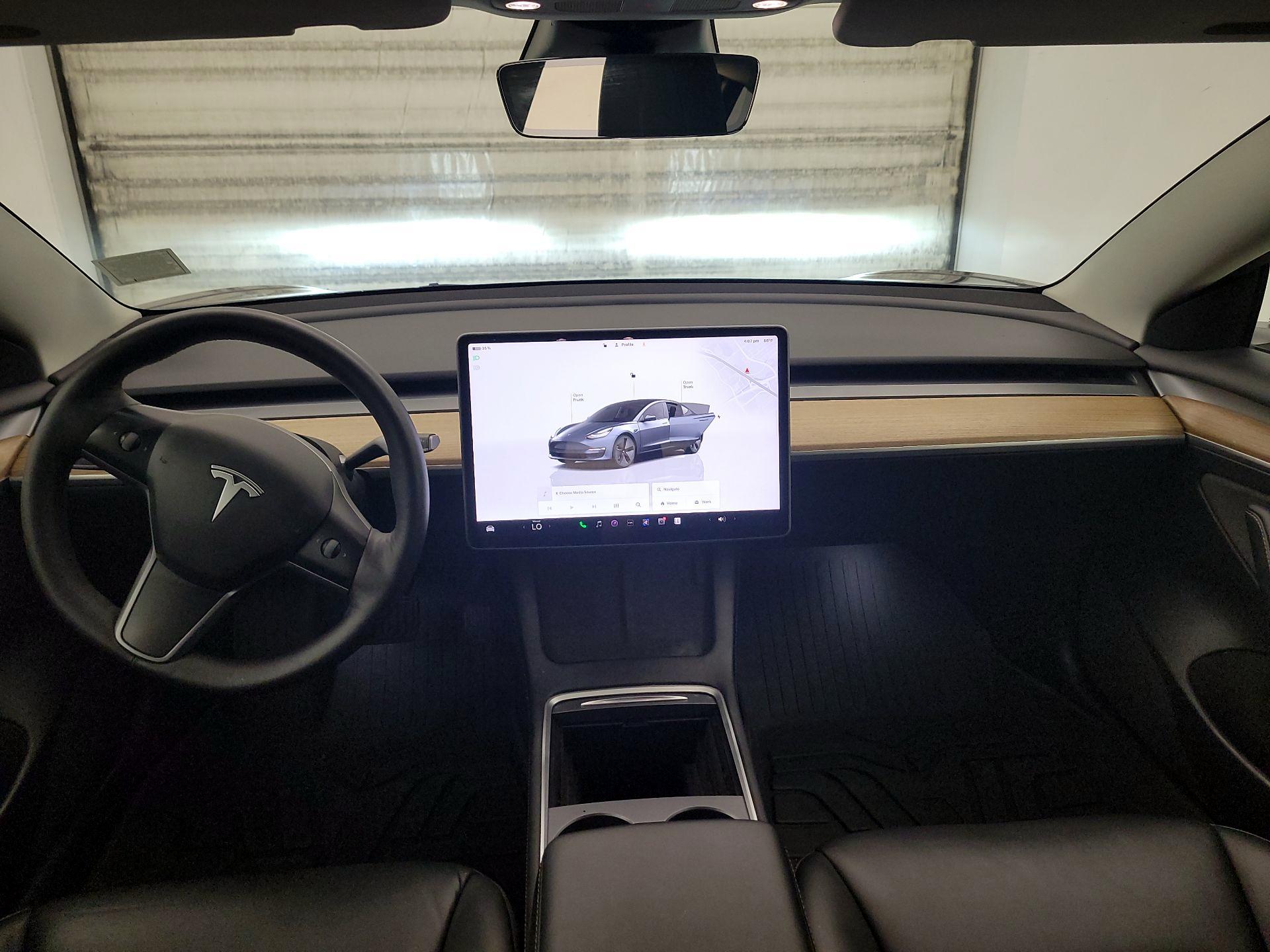 Thumbnail: 2022 Tesla Model 3 - 9