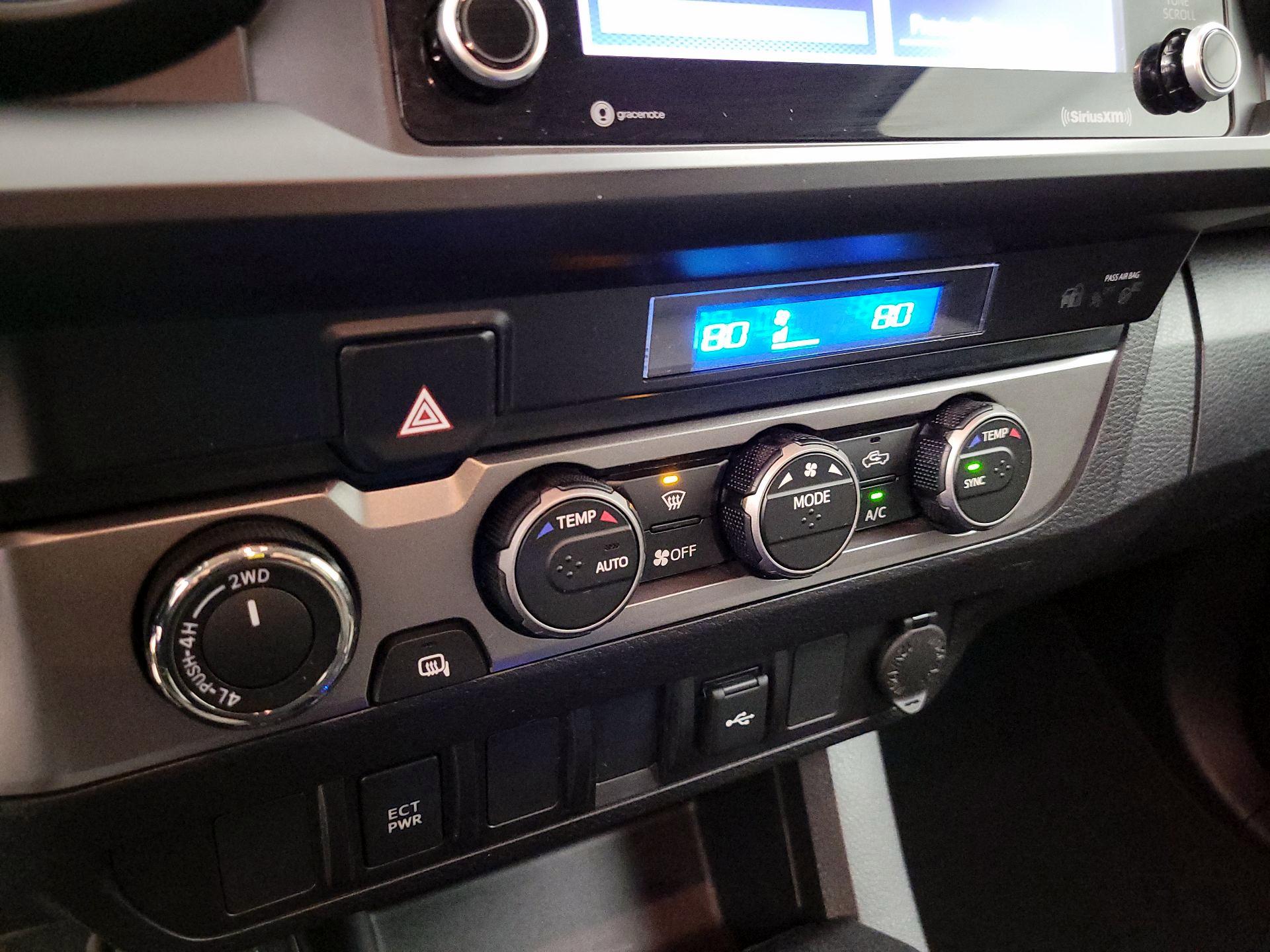 Thumbnail: 2023 Toyota Tacoma - 15