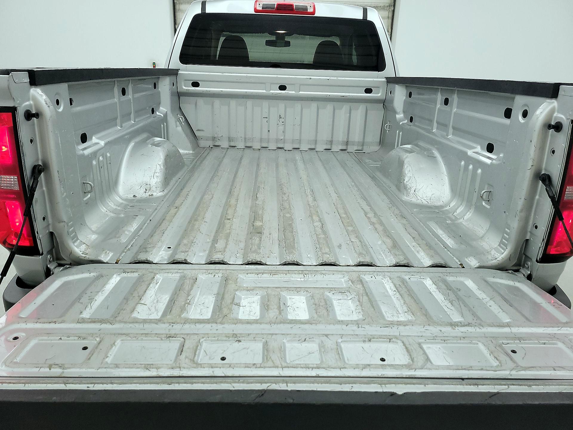 Thumbnail: 2018 Chevrolet Colorado - 18