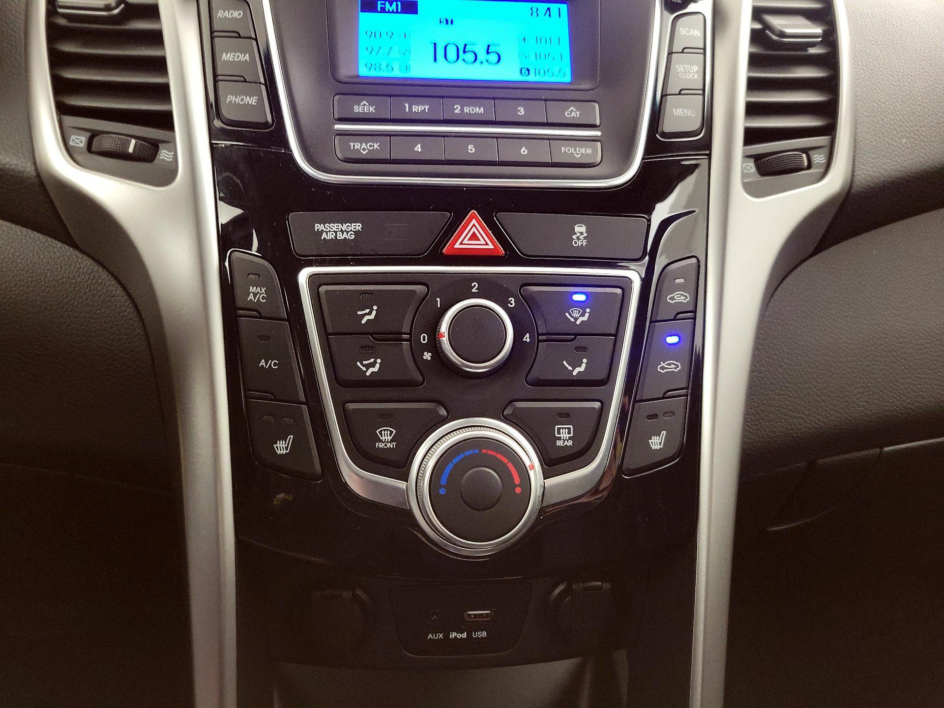 Thumbnail: 2016 Hyundai Elantra - 15