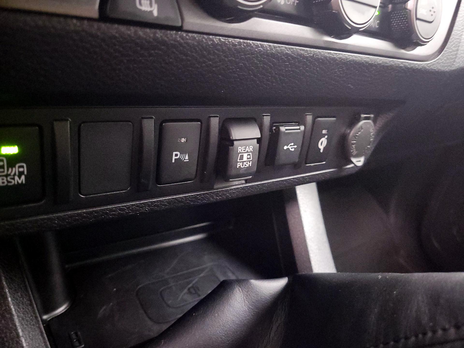 Thumbnail: 2023 Toyota Tacoma - 19