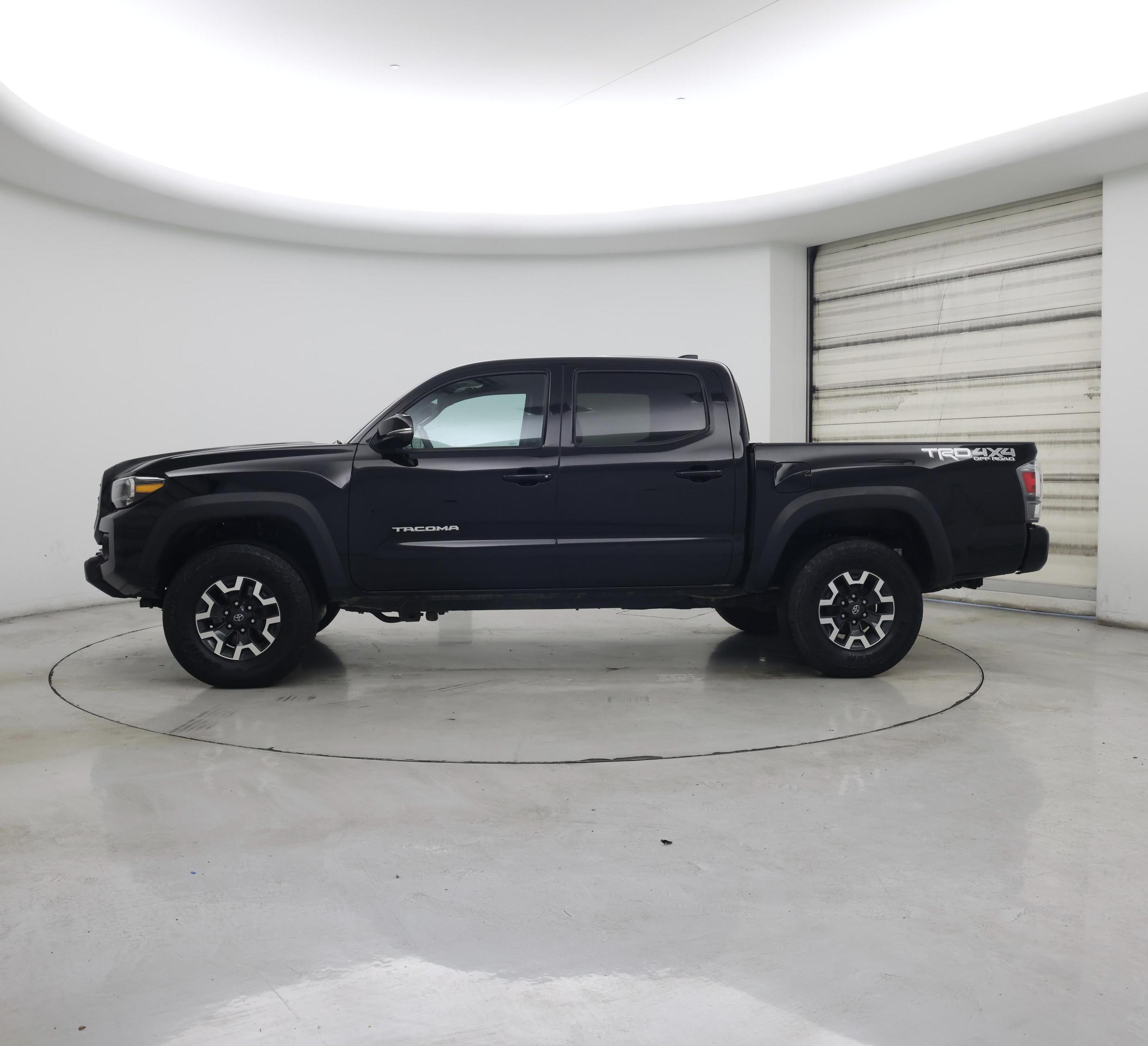 Thumbnail: 2023 Toyota Tacoma - 3