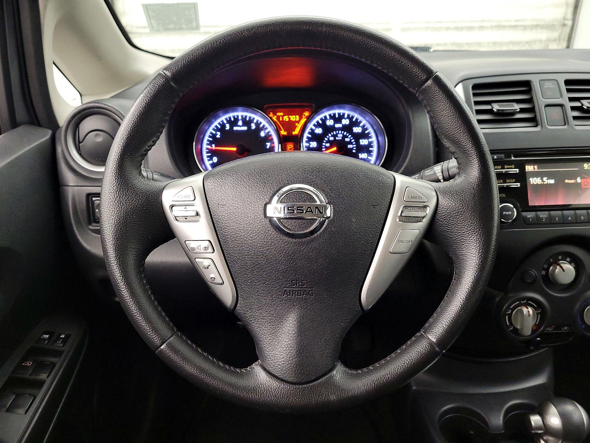 Thumbnail: 2014 Nissan Versa Note - 10